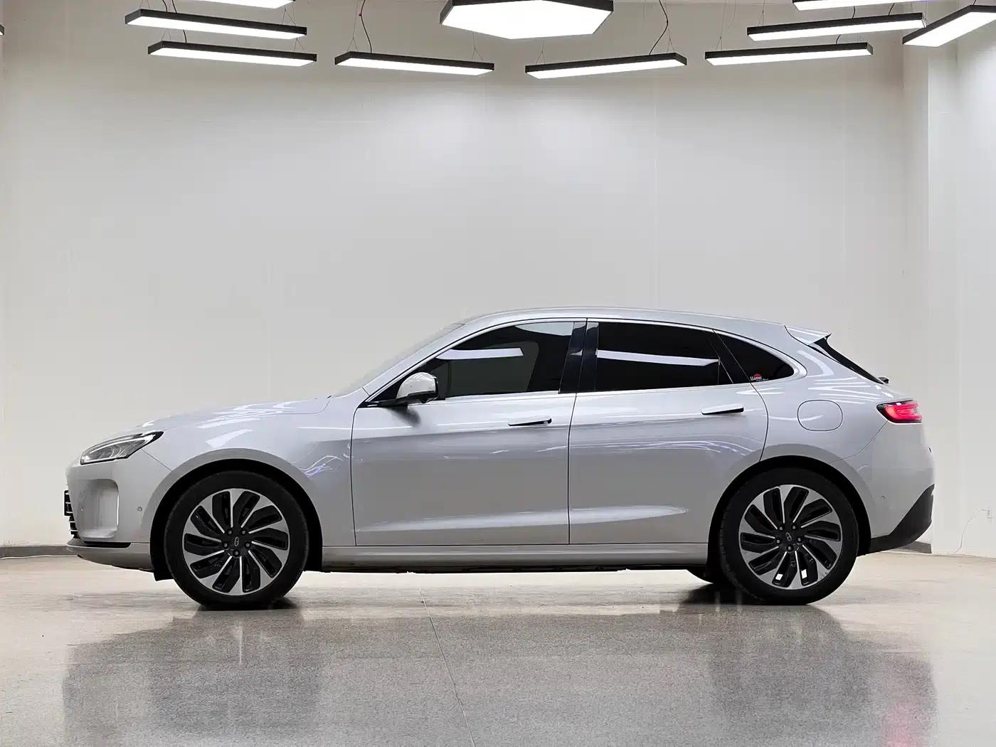 Wenjie M5 2022 Extended Range AWD Performance Edition — миниатюра 4