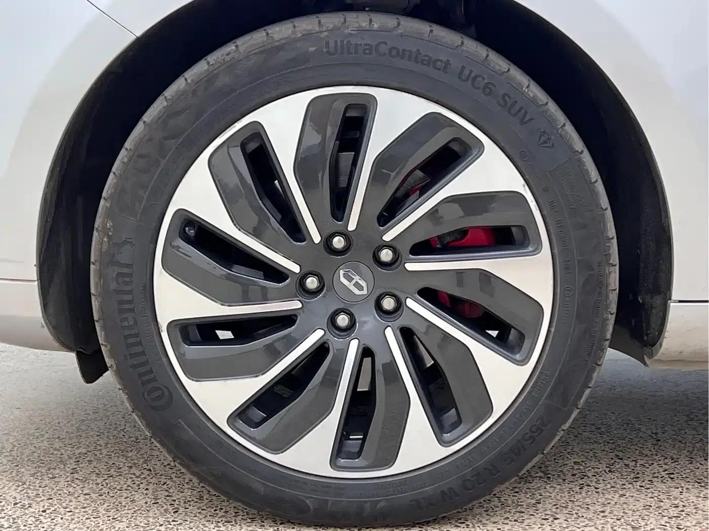 Wenjie M5 2022 Extended Range AWD Performance Edition — миниатюра 9