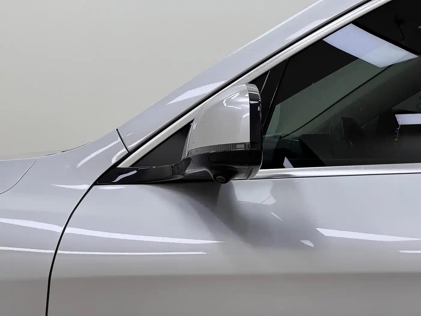 Wenjie M5 2022 Extended Range AWD Performance Edition — миниатюра 10