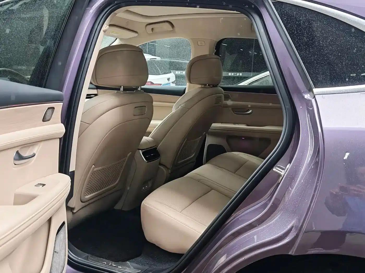 Wenjie M5 2025 Extended Range Ultra Rear-Wheel Drive Version — миниатюра 3