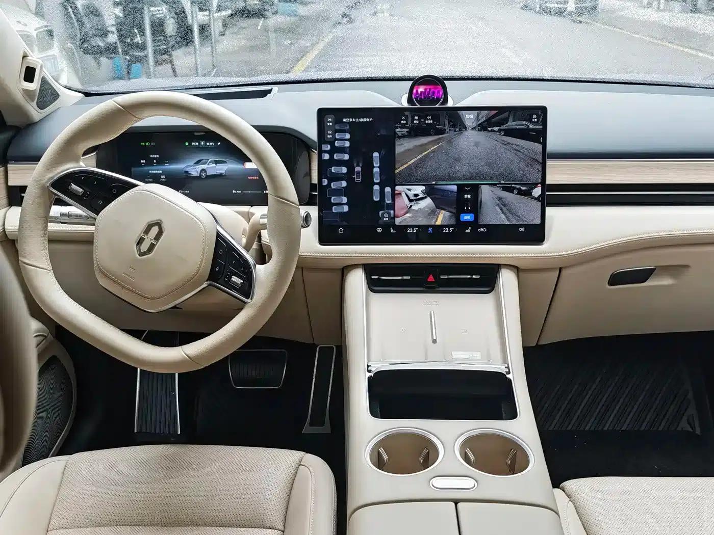 Wenjie M5 2025 Extended Range Ultra Rear-Wheel Drive Version — миниатюра 4