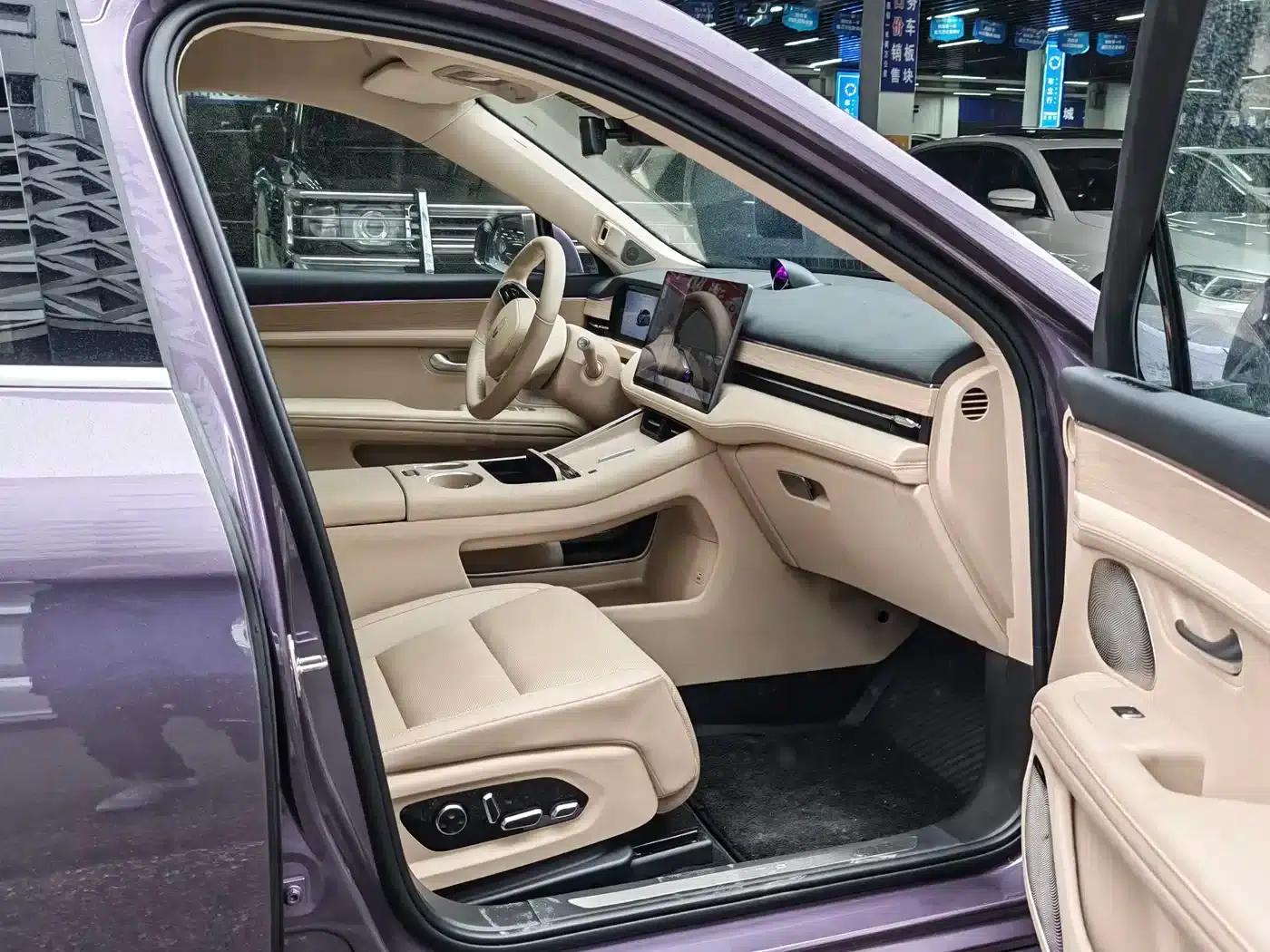 Wenjie M5 2025 Extended Range Ultra Rear-Wheel Drive Version — миниатюра 5