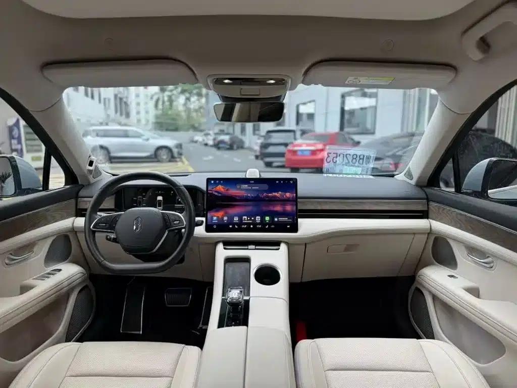 Wenjie M5 2022 Extended Range 4WD Flagship Edition — миниатюра 8