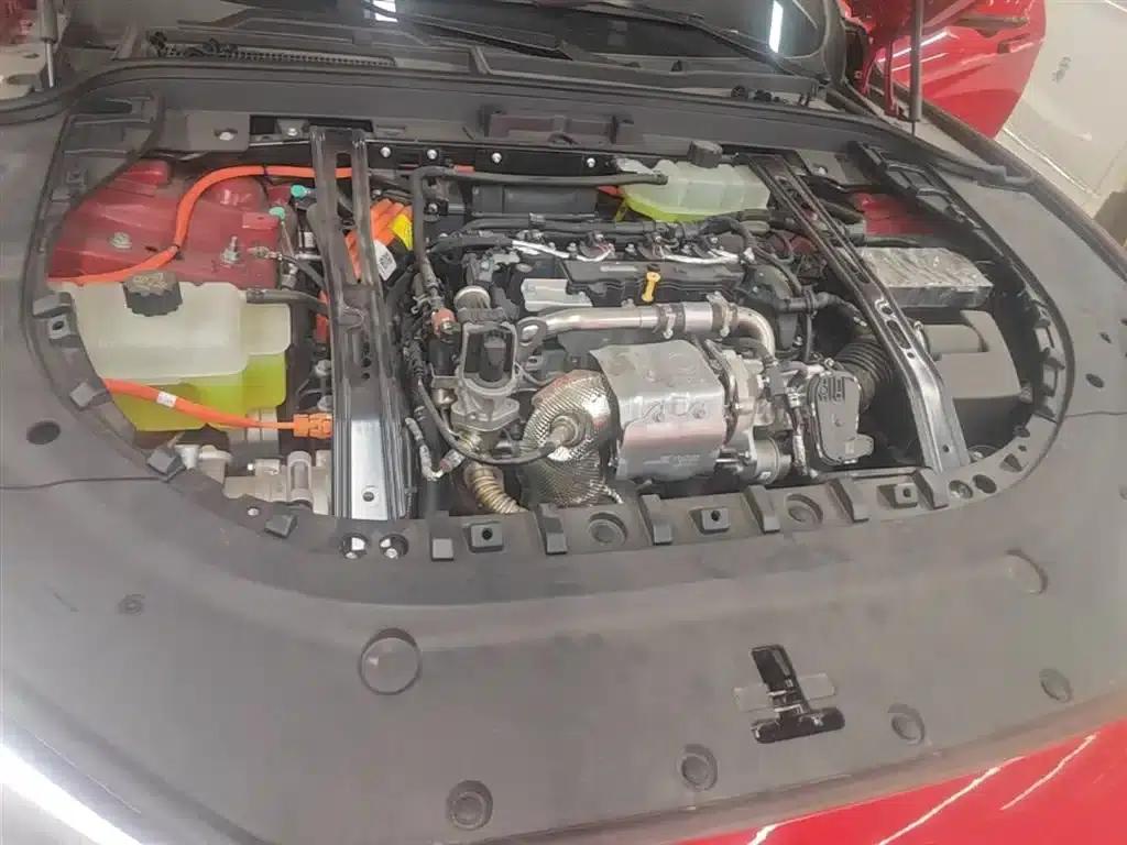 Wenjie M5 2025 Extended Range Ultra 4WD — миниатюра 20