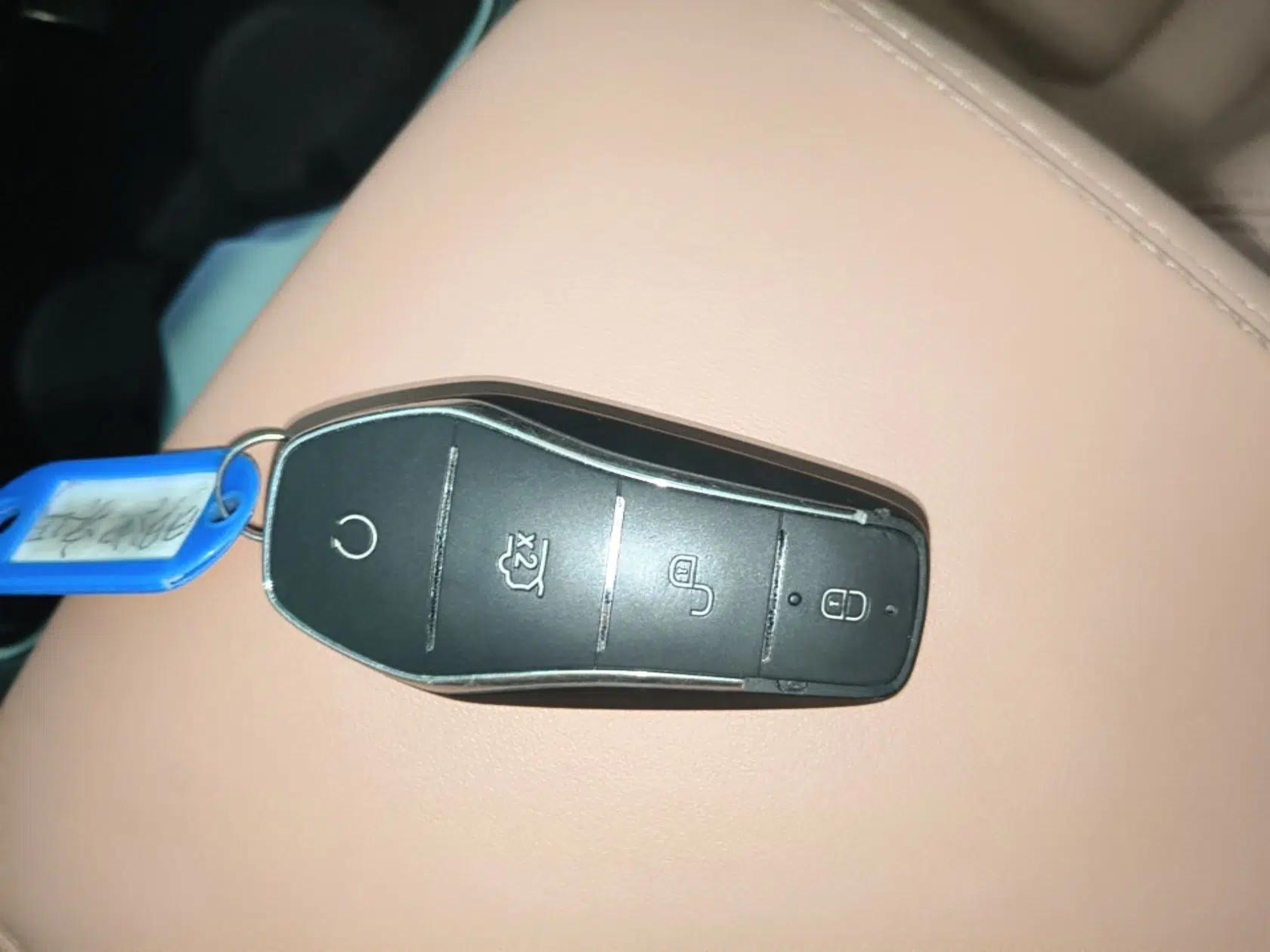 BYD Song L EV 2024 550 km Excellence Version — миниатюра 12