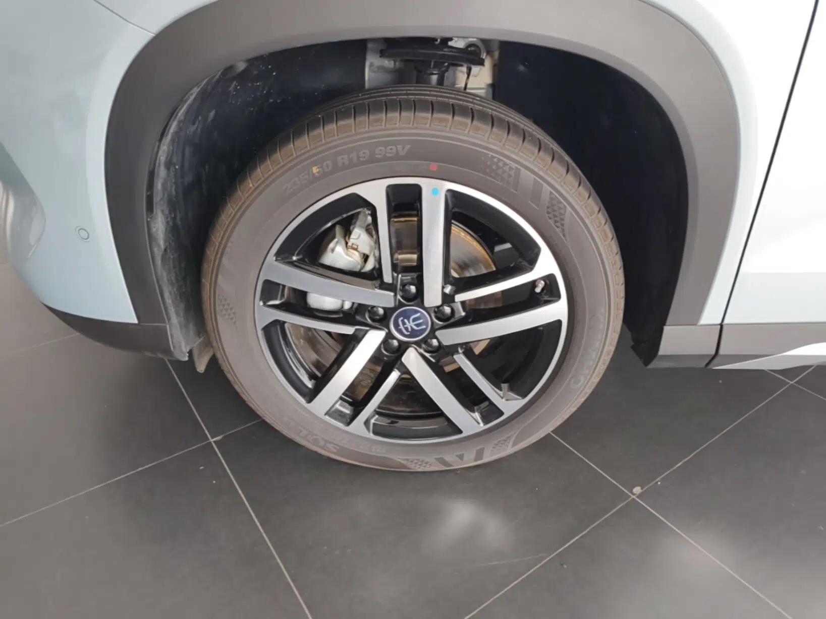 BYD Song L DM-i 2025 Intelligent Driving Version 112 km Beyond-Range Type — миниатюра 8