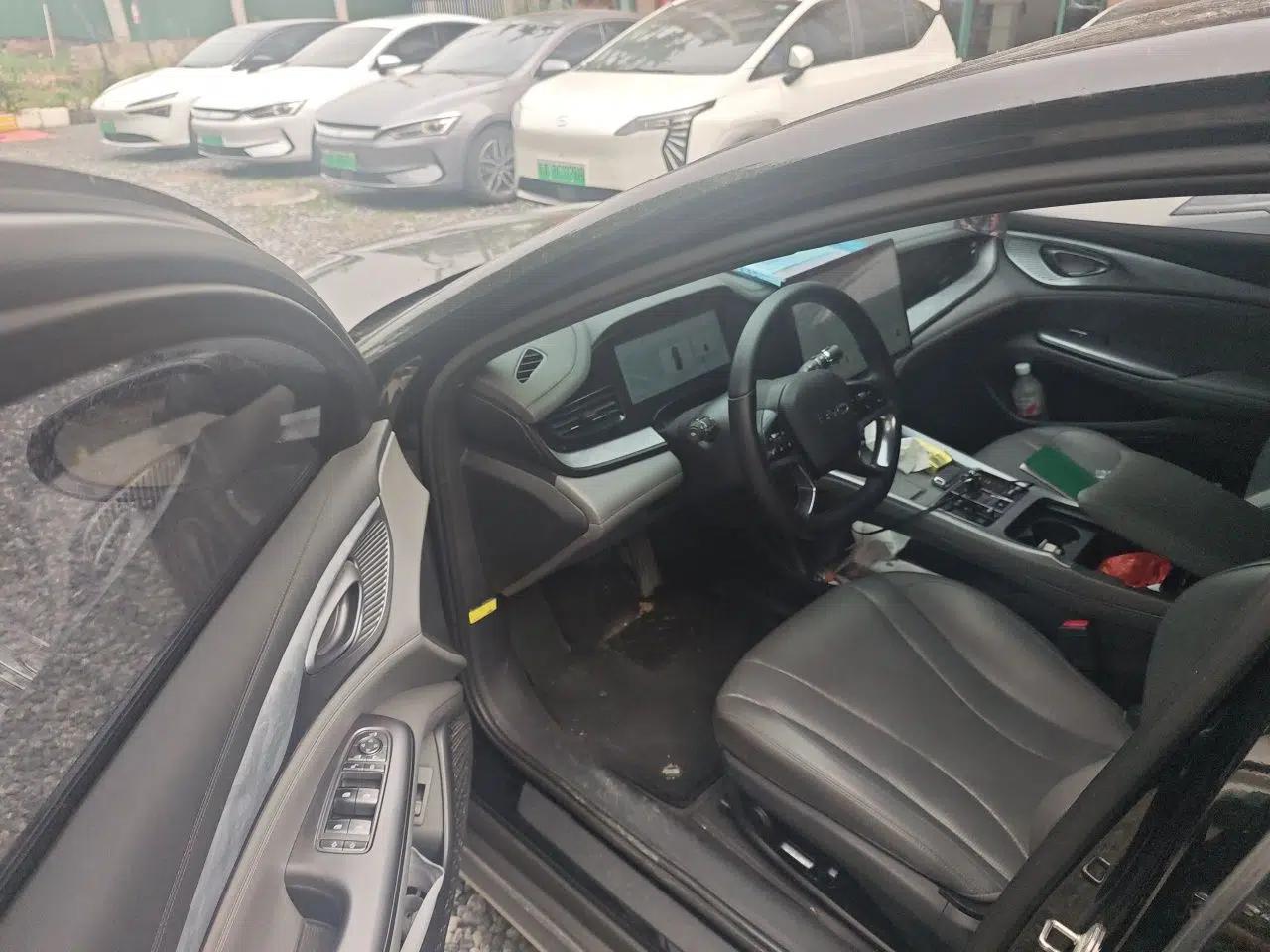 BYD Seal 2024 HONOR Edition DM-i 1.5L 121km Luxury Model — миниатюра 17