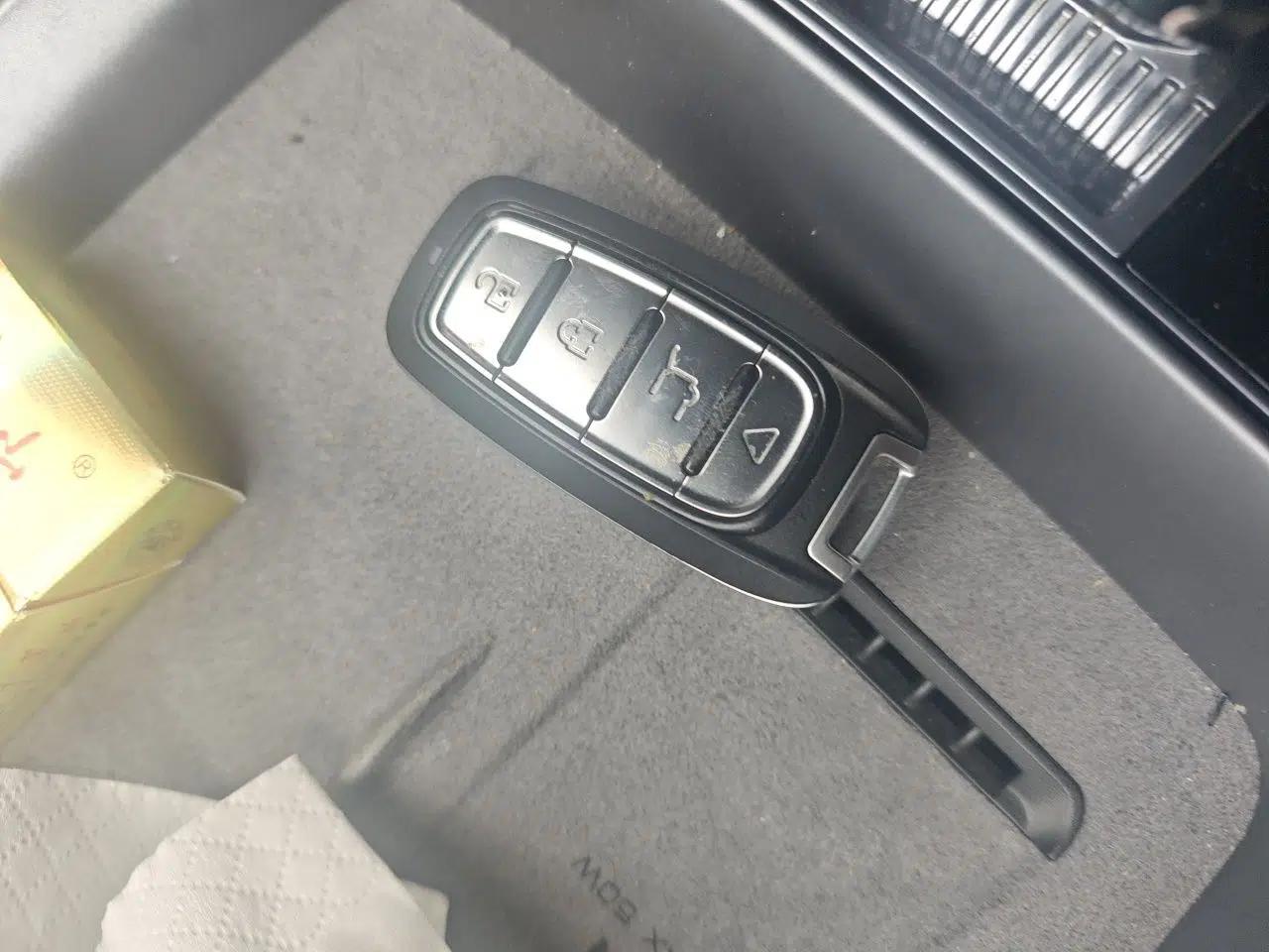 BYD Seal 2024 HONOR Edition DM-i 1.5L 121km Luxury Model — миниатюра 9