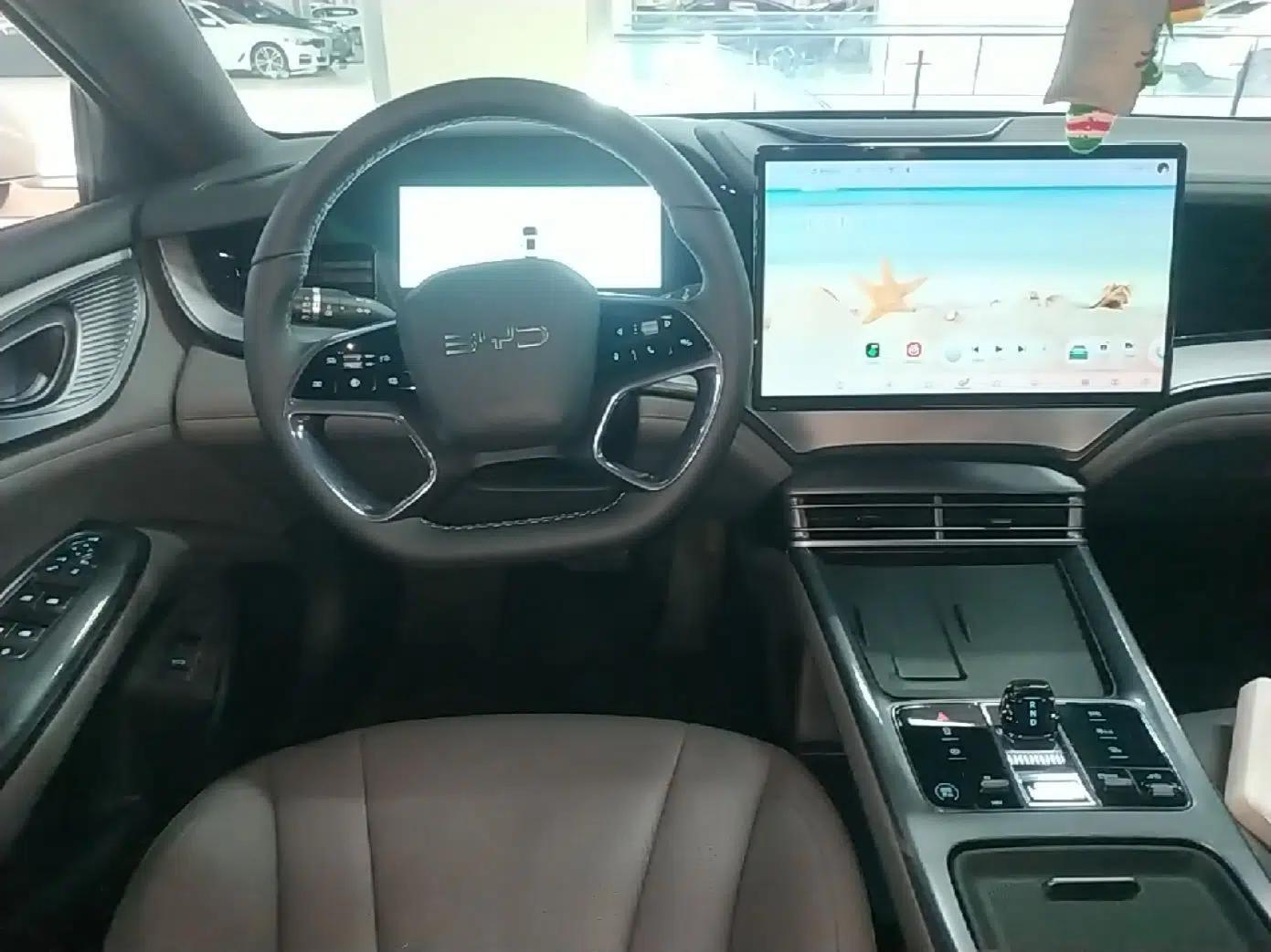 BYD Seal 2024 HONOR Edition DM-i 1.5L 121km Luxury Model — миниатюра 14