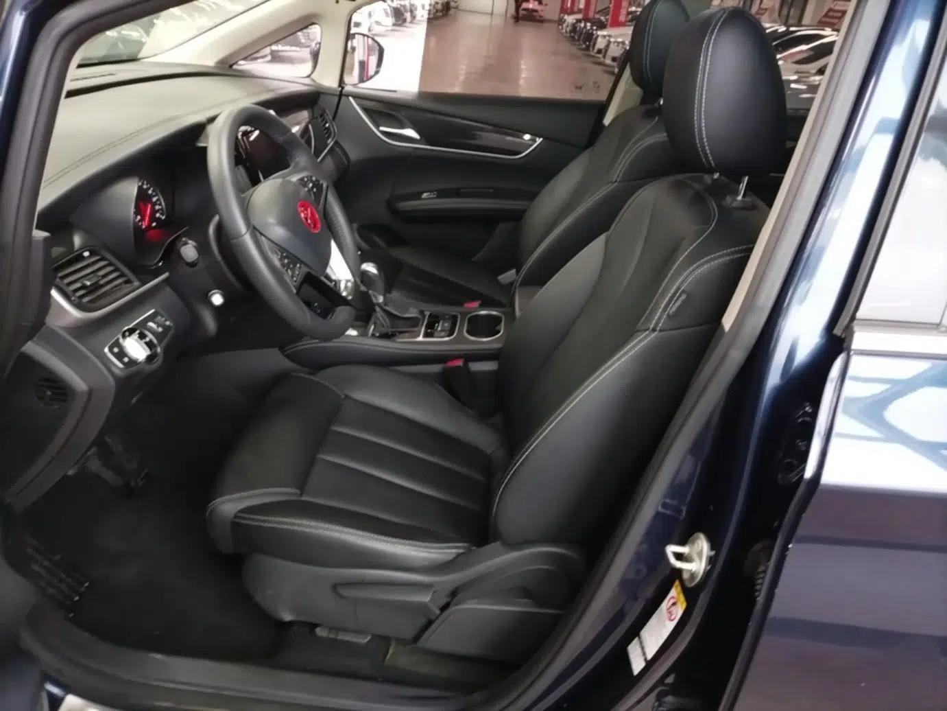 BYD Song MAX 2018 1.5T Automatic Smart Connect Elite Model with 6 Seats — миниатюра 18