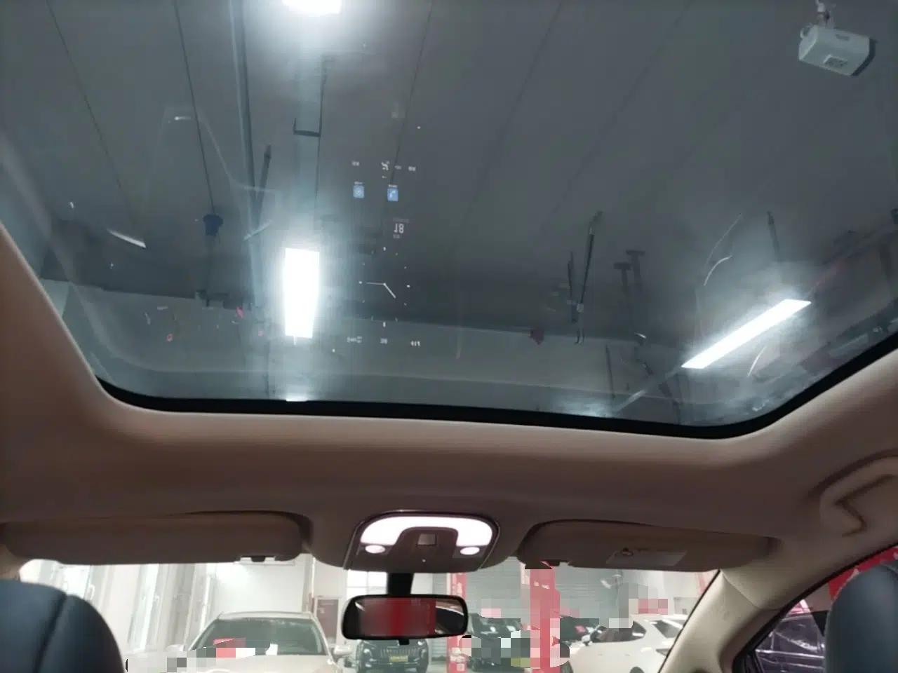 BYD Song MAX 2018 1.5T Automatic Smart Connect Elite Model with 6 Seats — миниатюра 21