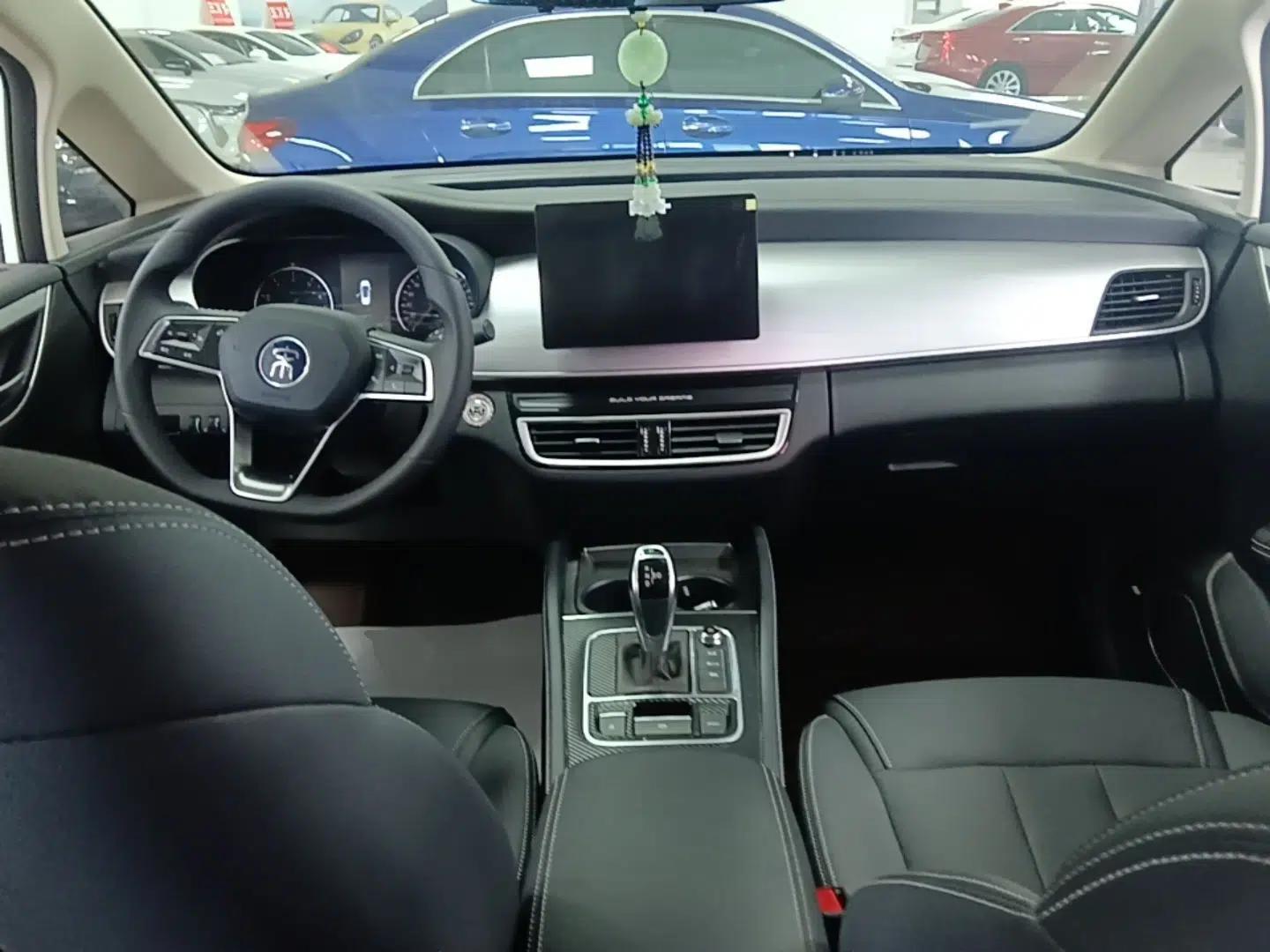 BYD Song MAX 2021 Upgraded Model 1.5T Automatic Luxury 7-Seater — миниатюра 13