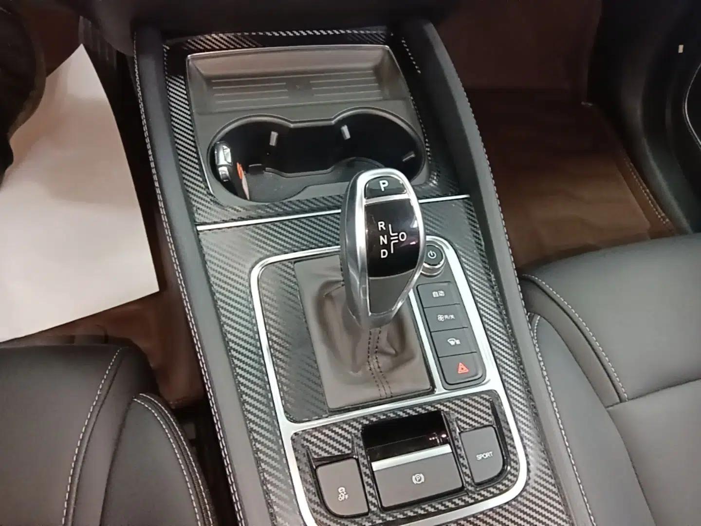 BYD Song MAX 2021 Upgraded Model 1.5T Automatic Luxury 7-Seater — миниатюра 17