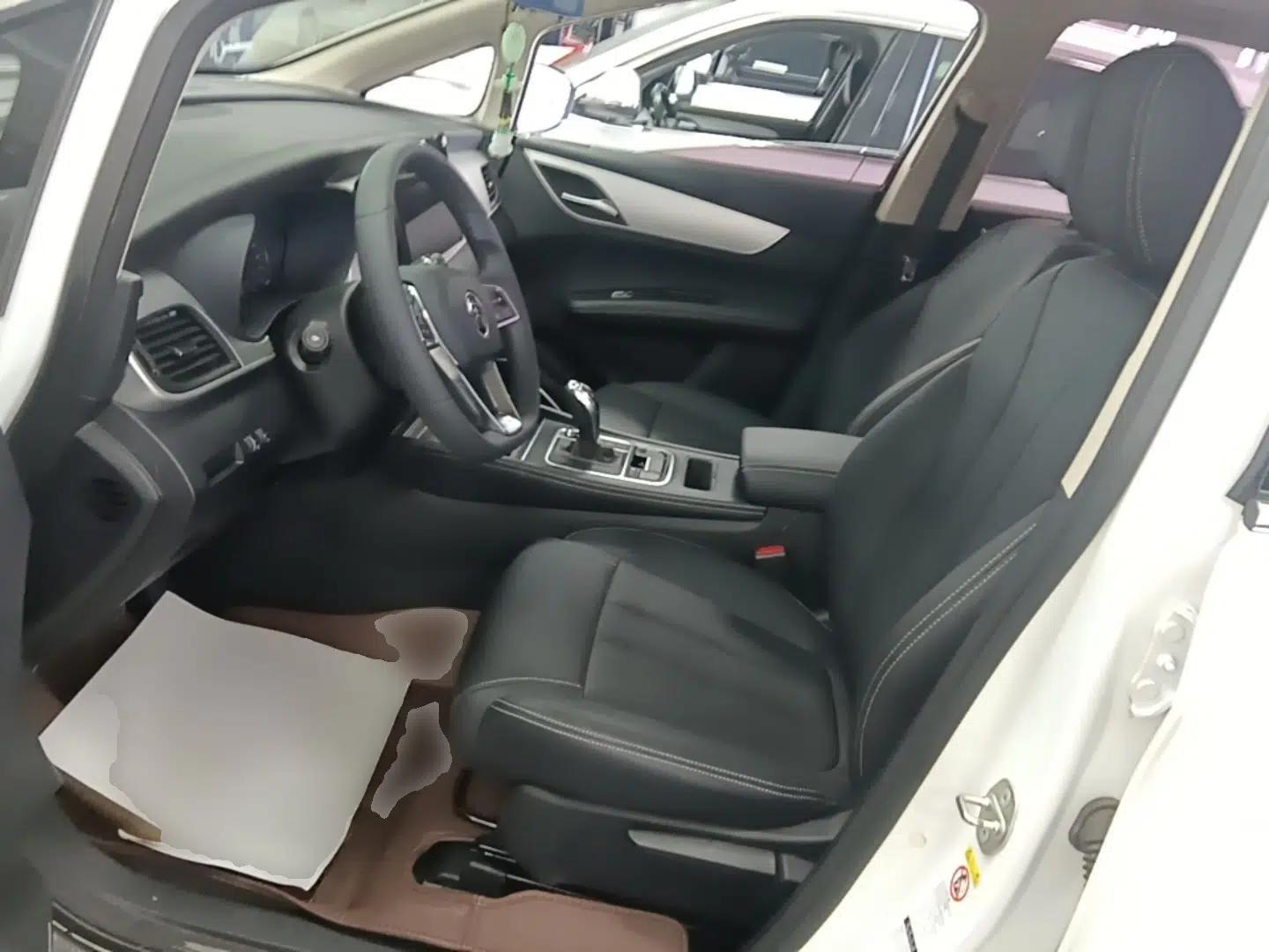 BYD Song MAX 2021 Upgraded Model 1.5T Automatic Luxury 7-Seater — миниатюра 18