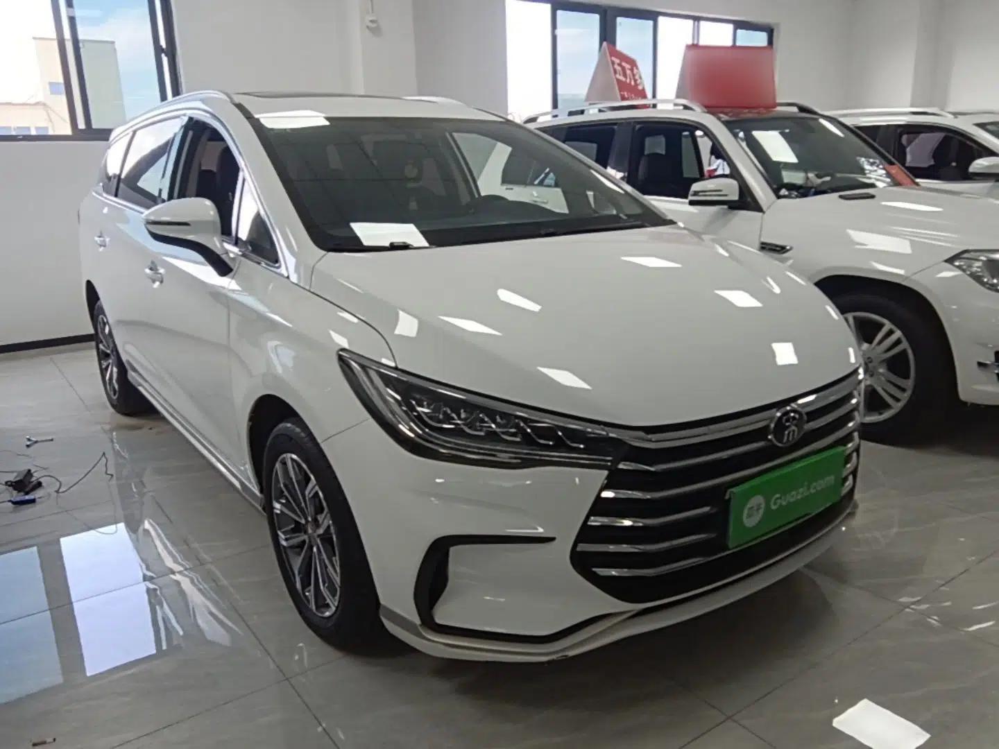 BYD Song MAX 2021 Upgraded Model 1.5T Automatic Luxury 7-Seater — миниатюра 3
