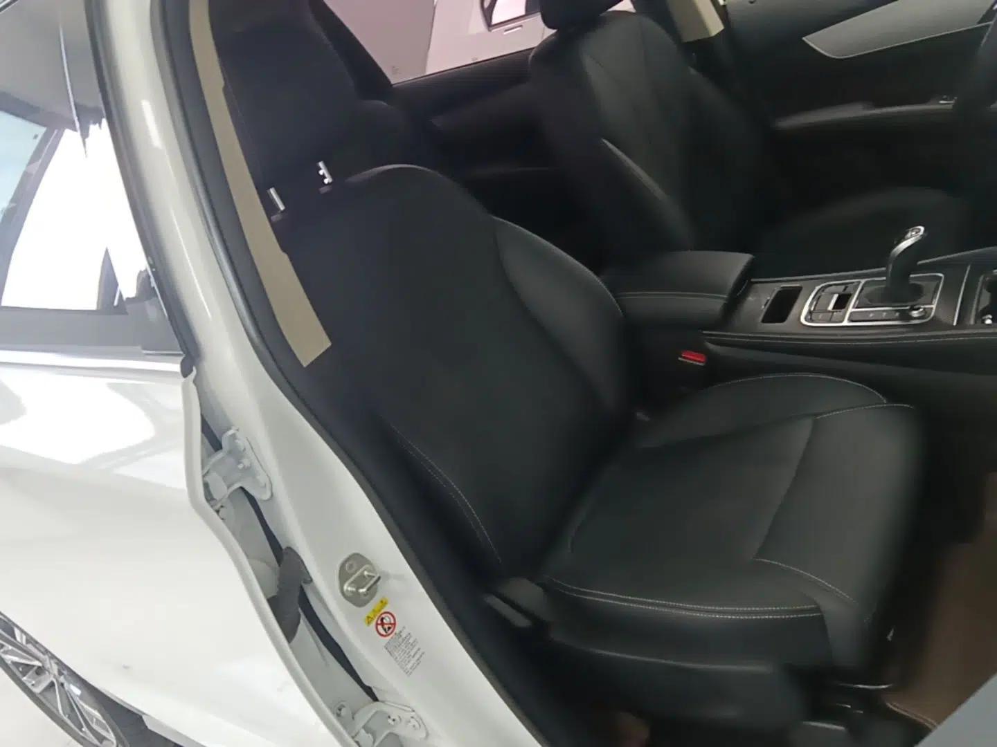 BYD Song MAX 2021 Upgraded Model 1.5T Automatic Luxury 7-Seater — миниатюра 23
