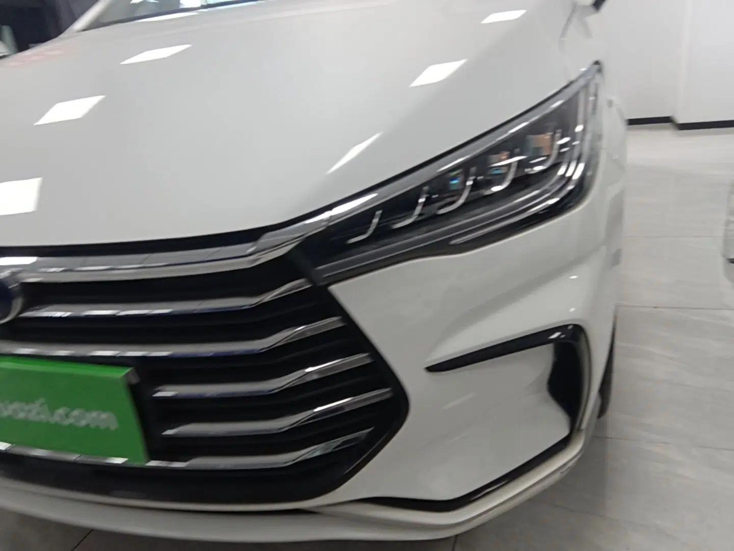 BYD Song MAX 2021 Upgraded Model 1.5T Automatic Luxury 7-Seater — миниатюра 9