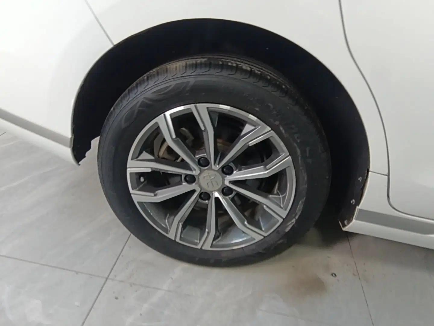 BYD Song MAX 2021 Upgraded Model 1.5T Automatic Luxury 7-Seater — миниатюра 10