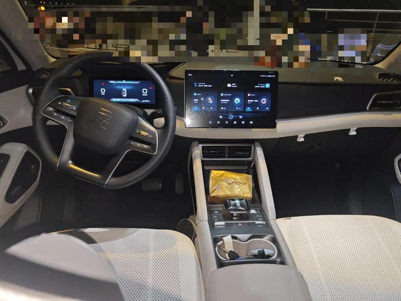 BYD Yuan UP 2024 401KM Leading Edition — миниатюра 10