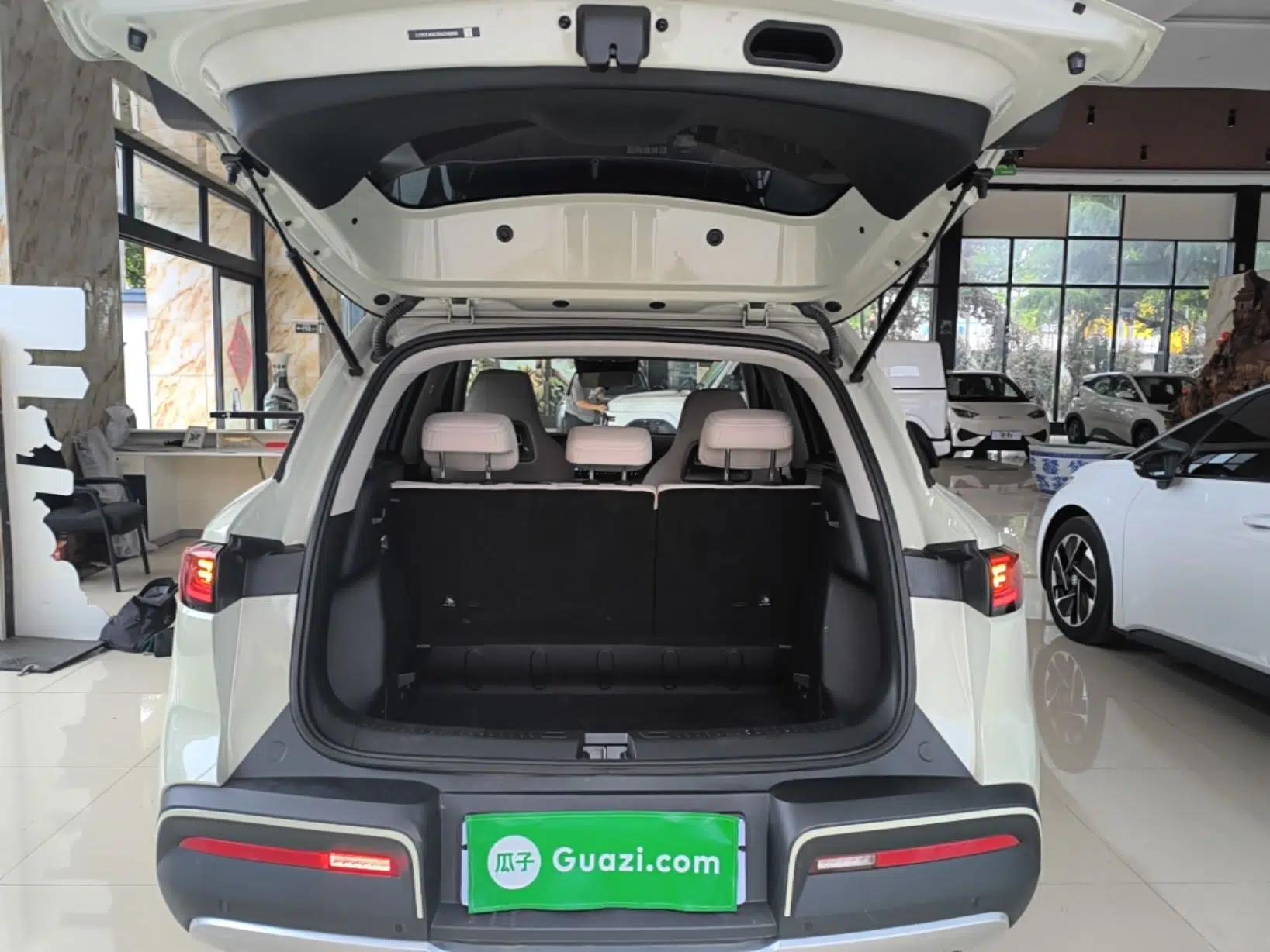 BYD Yuan UP 2025 Intelligent Driving Version 401 KM Dynamic Edition — миниатюра 22