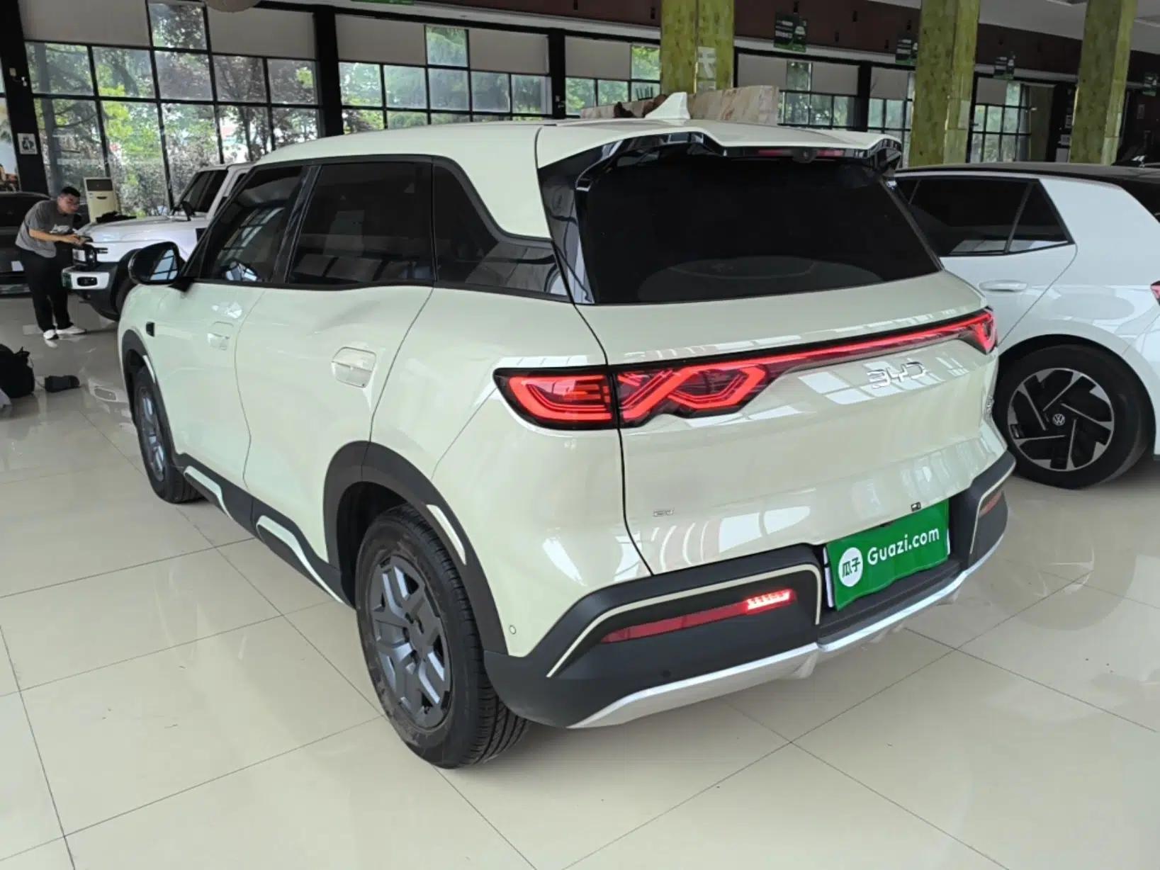 BYD Yuan UP 2025 Intelligent Driving Version 401 KM Dynamic Edition — миниатюра 4