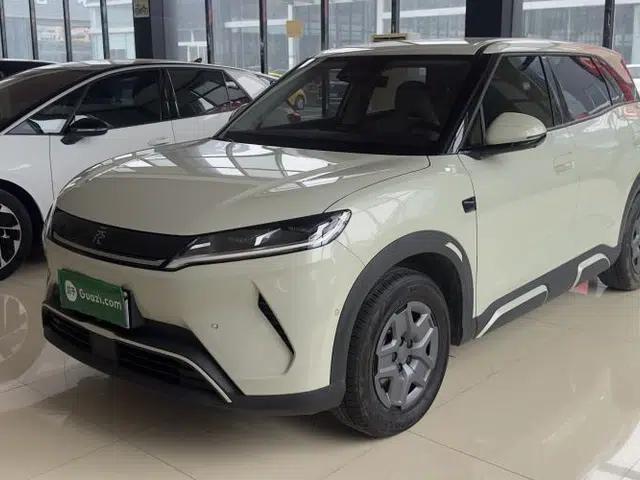 BYD Yuan UP 2025 Intelligent Driving Version 401 KM Dynamic Edition