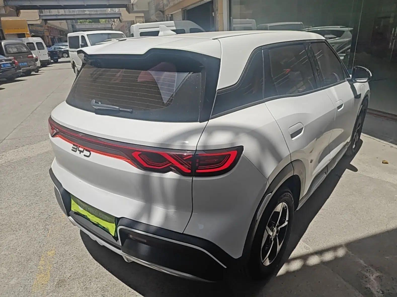 BYD Yuan UP 2024 401KM Leading Edition — миниатюра 6