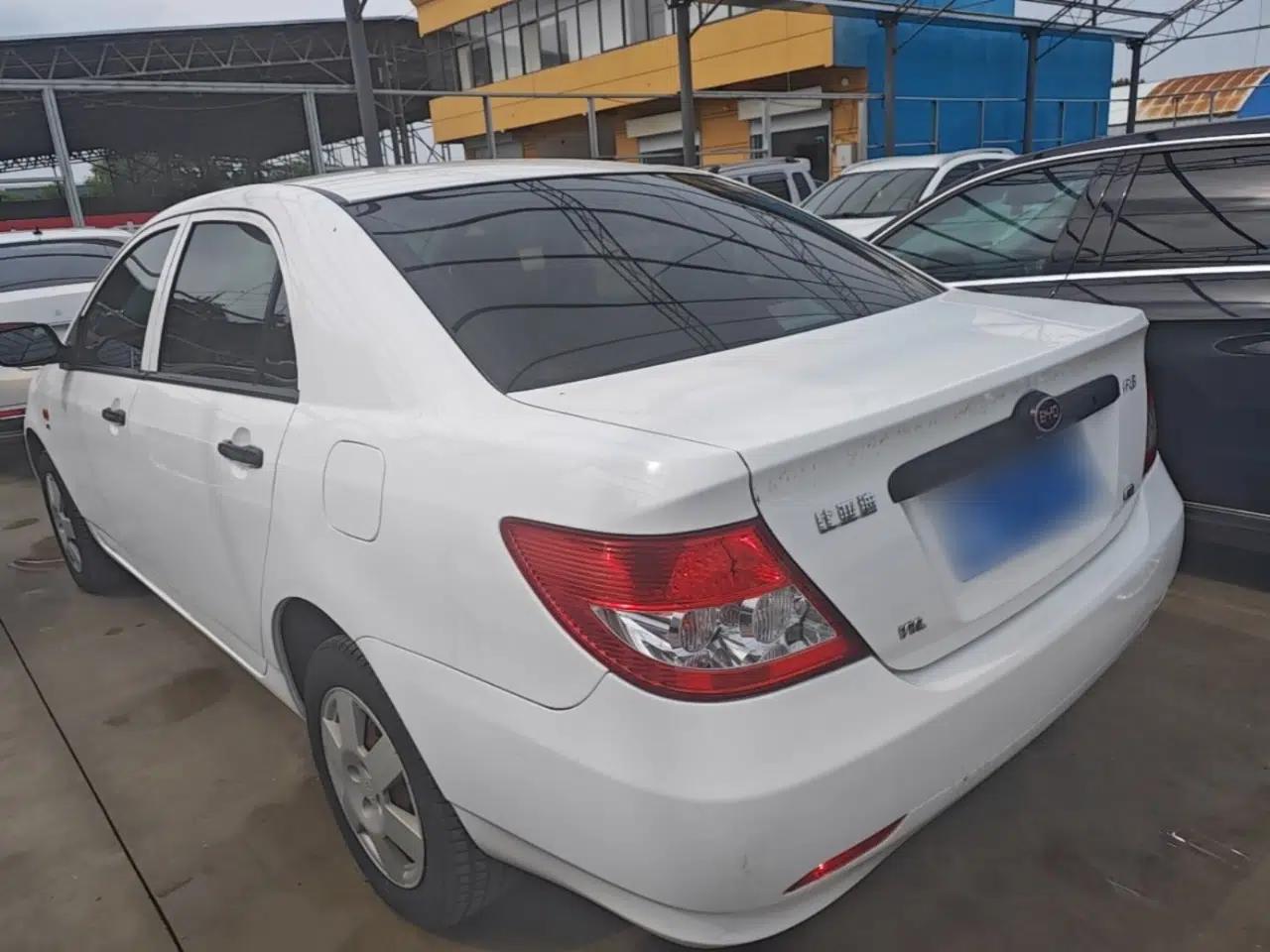 BYD F3 2018 1.5L Manual Classic Model — миниатюра 4