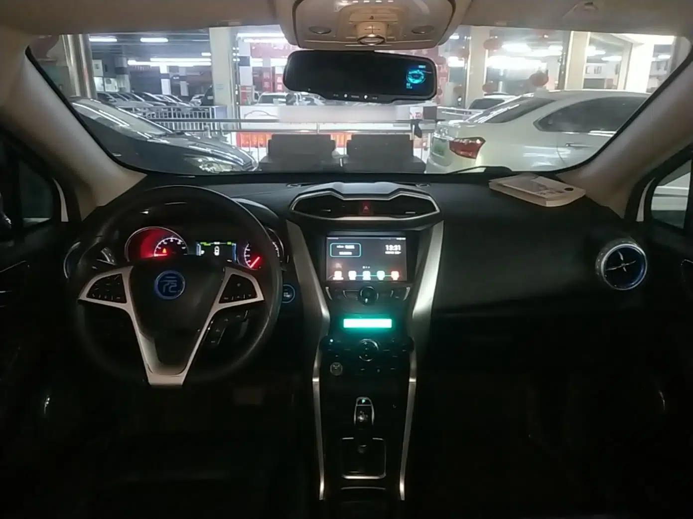 BYD Yuan New Energy 2018 EV360 Smart Connect Cool Edition — миниатюра 13