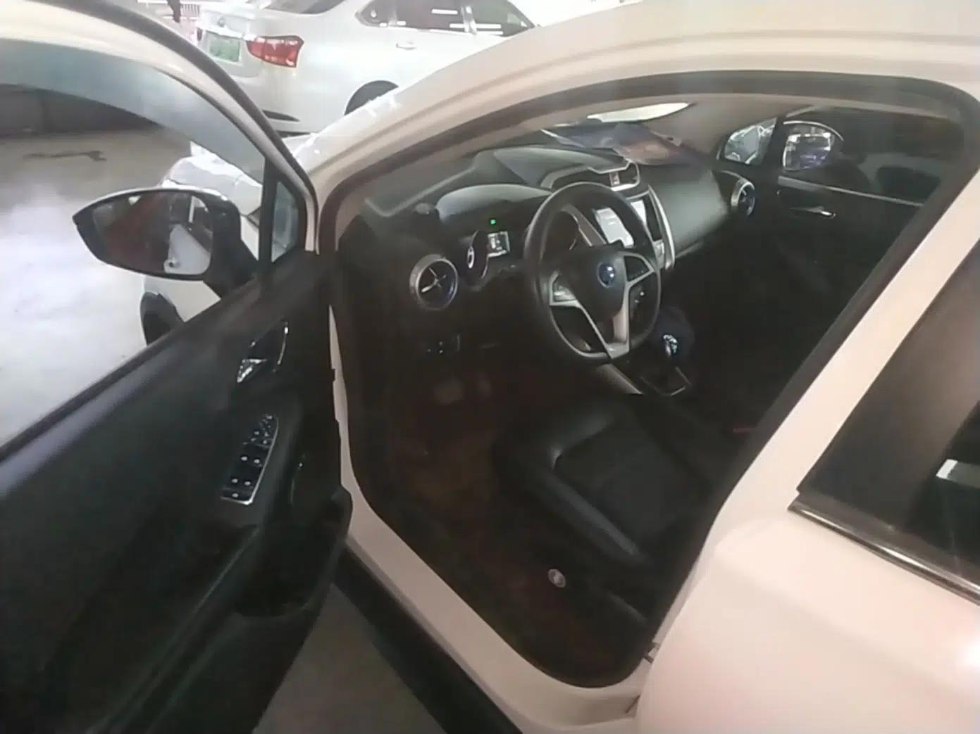 BYD Yuan New Energy 2018 EV360 Smart Connect Cool Edition — миниатюра 19