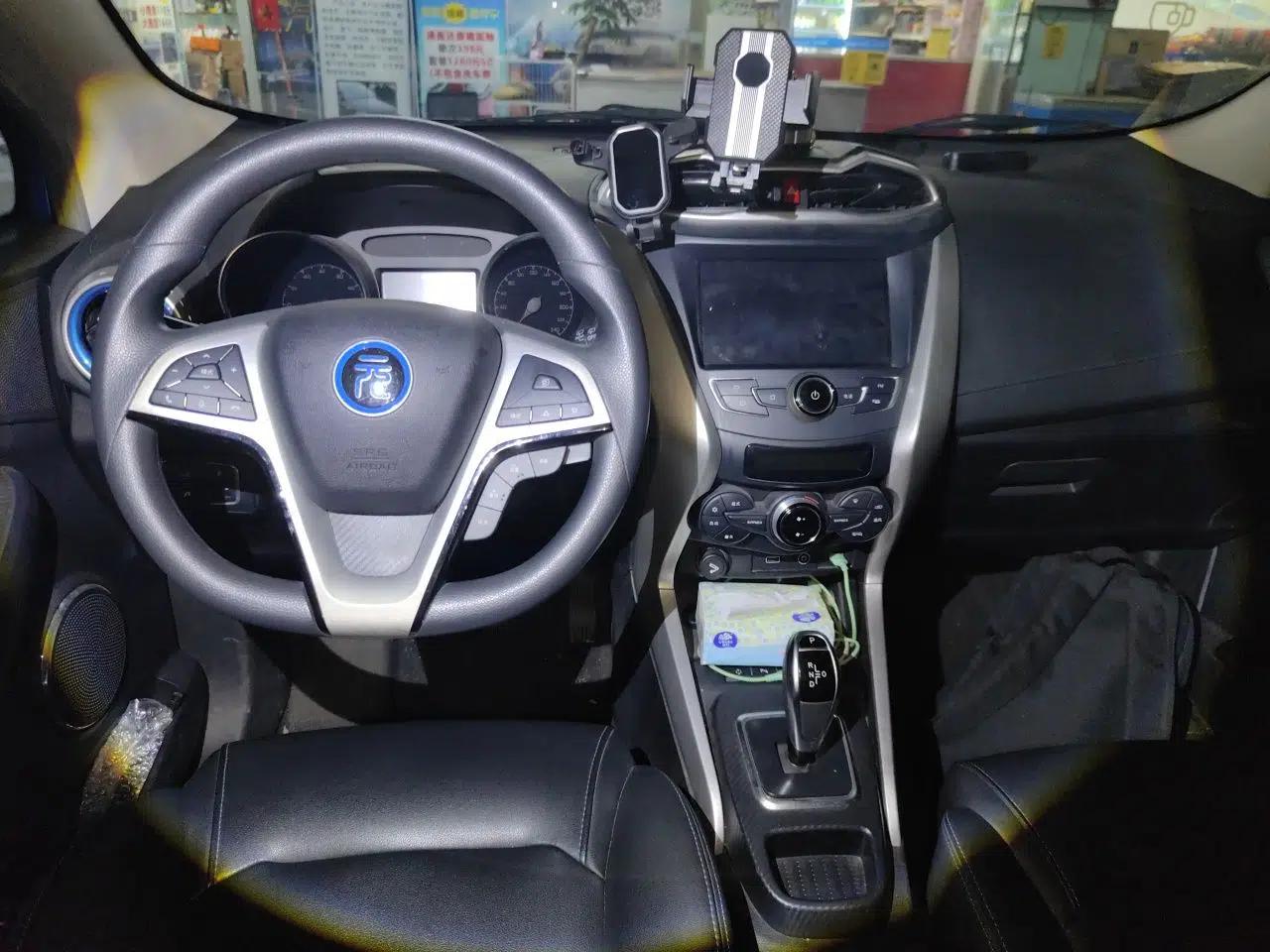BYD Yuan New Energy 2018 EV360 Smart Connect Cool Edition — миниатюра 10