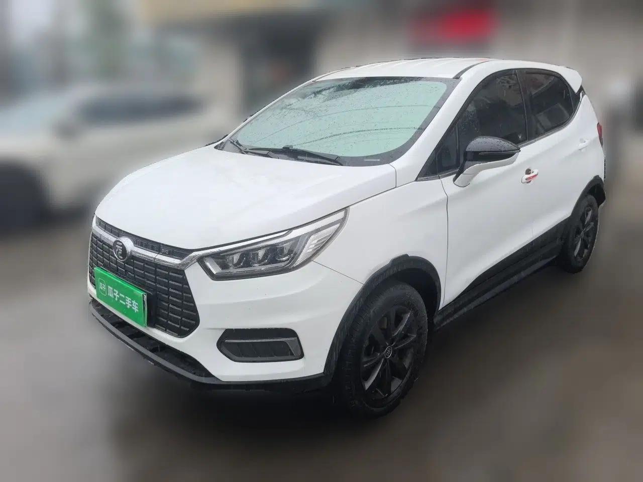 BYD Yuan New Energy 2019 EV535 Smart Connect Trendsetting Model — миниатюра 1