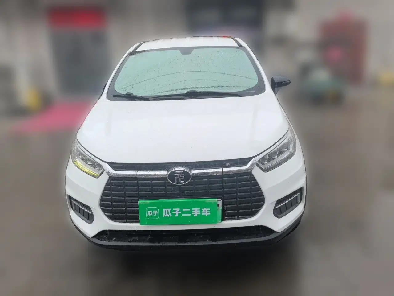BYD Yuan New Energy 2019 EV535 Smart Connect Trendsetting Model — миниатюра 2