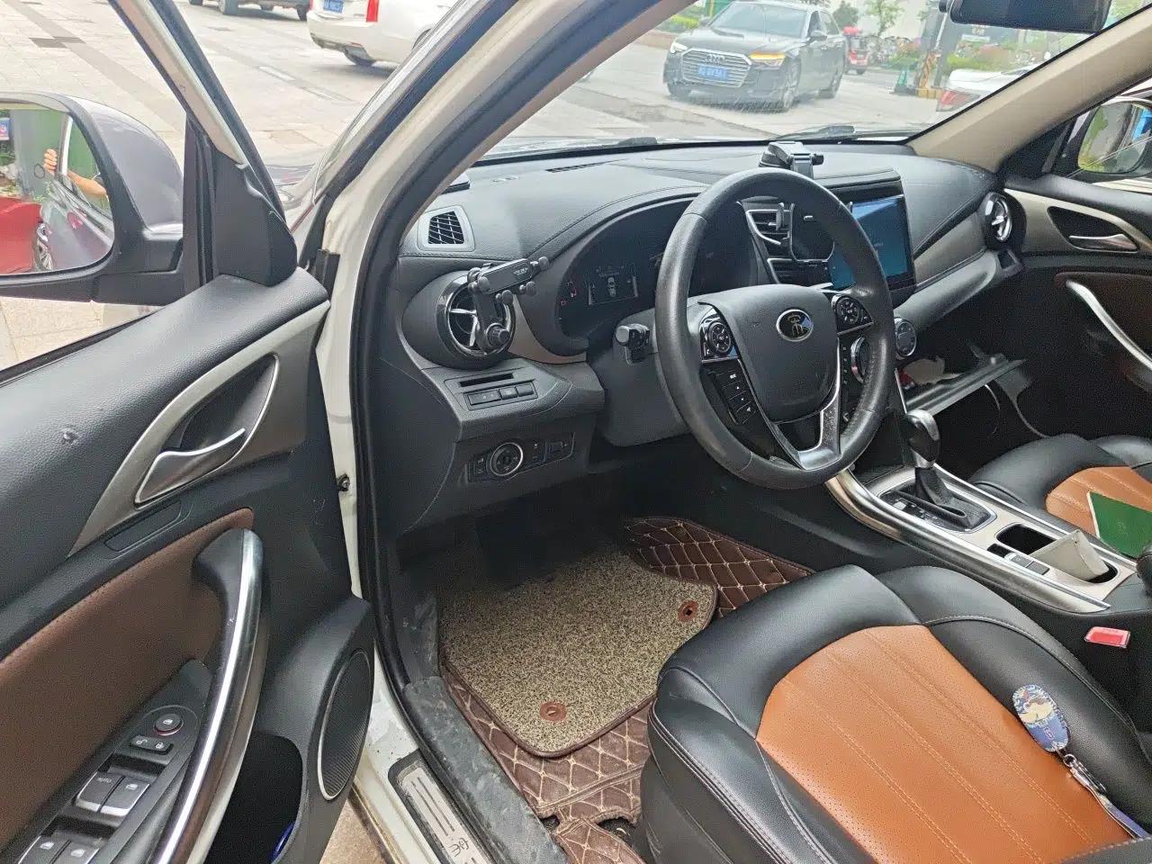BYD Song 2016 GaiShi Edition 1.5TID Automatic Elite Model — миниатюра 17