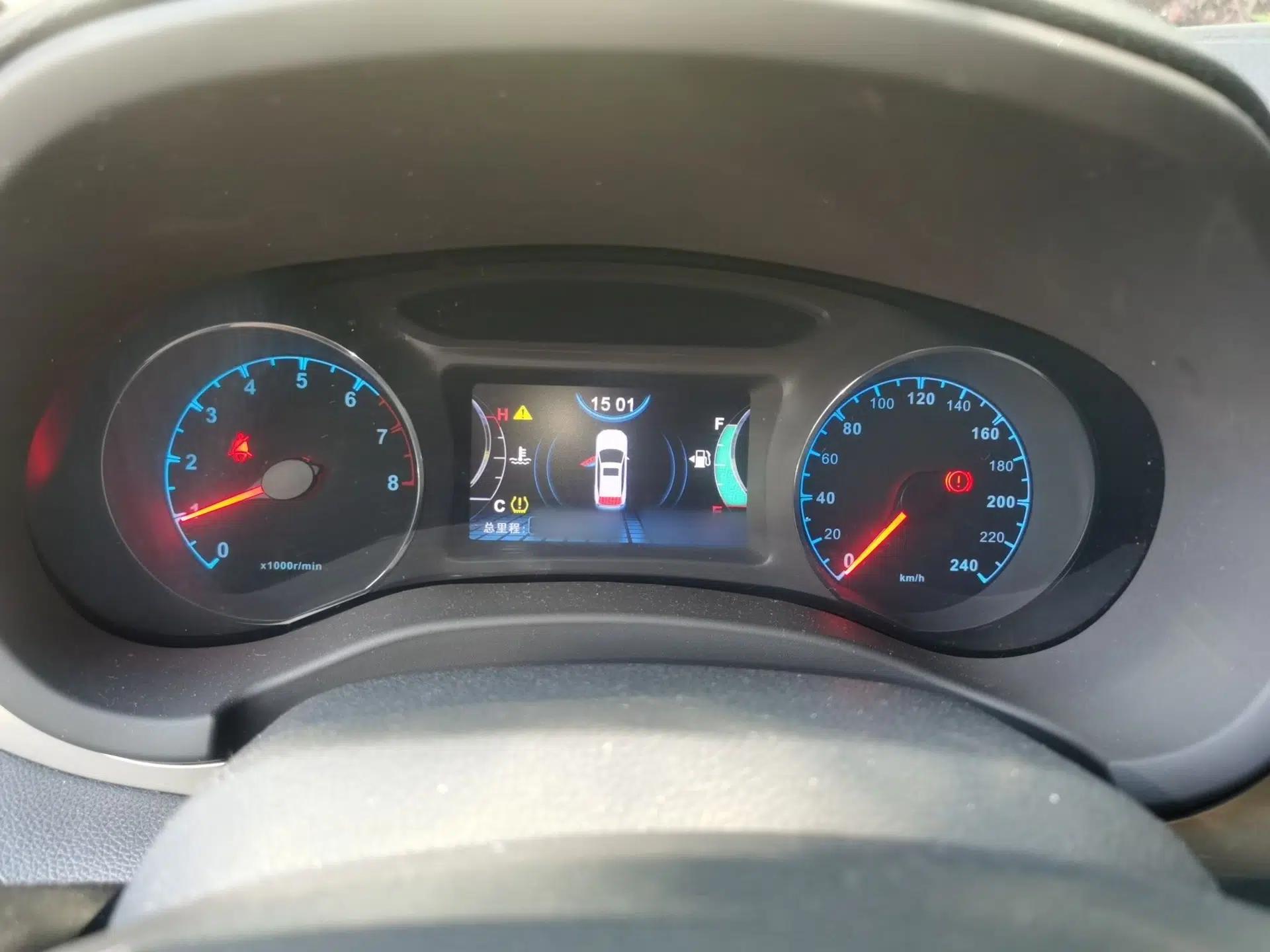 BYD Song 2018 1.5TI Manual Smart Connect Enjoyment Model — миниатюра 10
