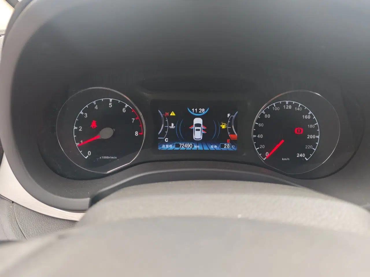 BYD Song 2016 GaiShi Edition 1.5TI Manual Elite Model — миниатюра 12