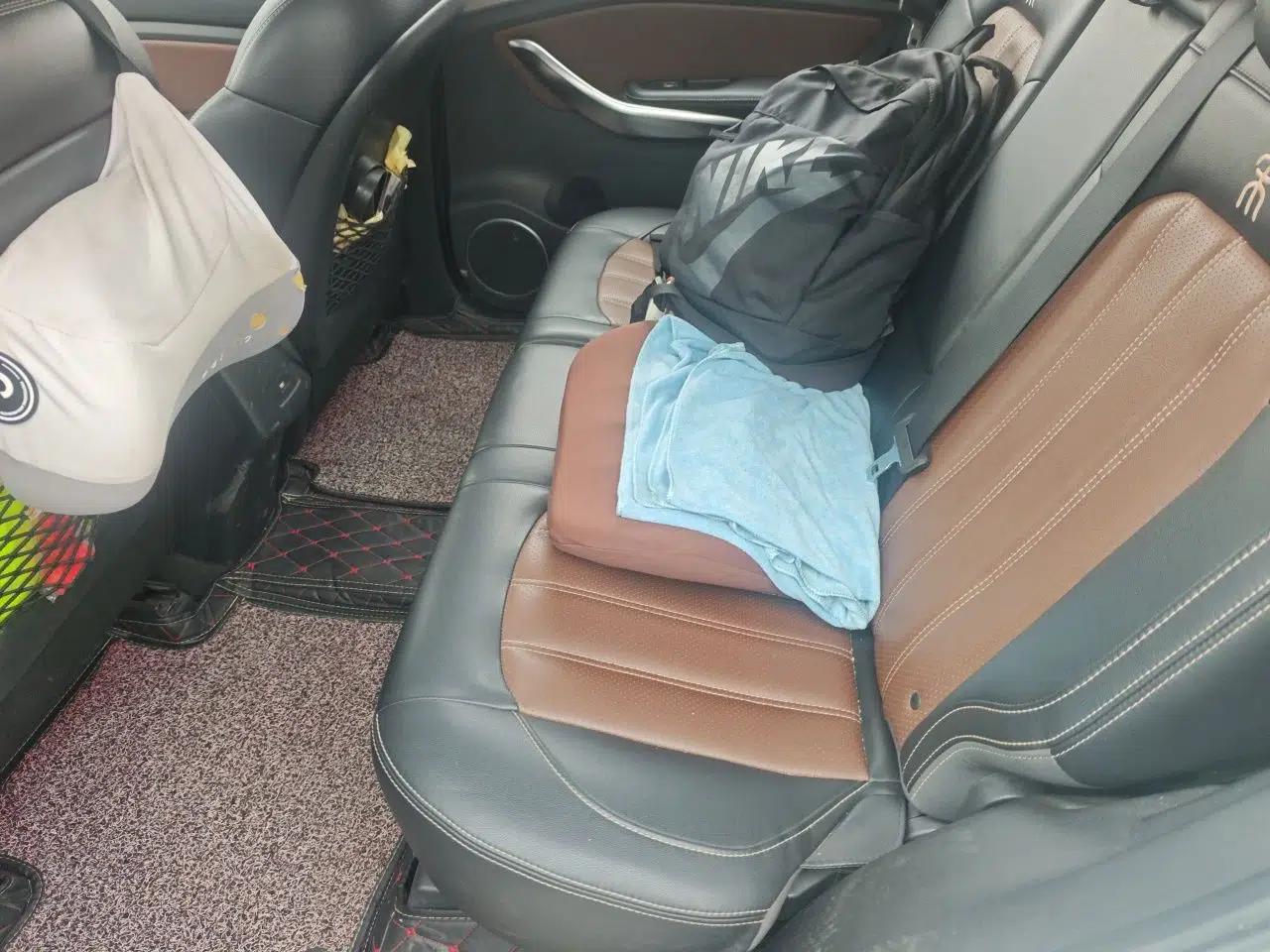 BYD Song 2016 GaiShi Edition 1.5TI Manual Elite Model — миниатюра 18