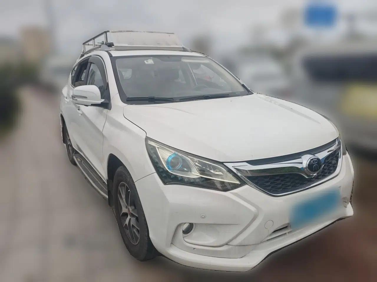 BYD Song 2016 GaiShi Edition 1.5TI Manual Elite Model — миниатюра 3