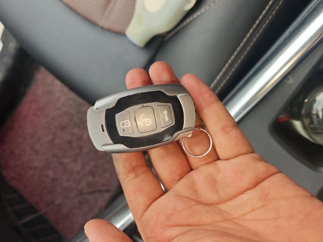 BYD Song 2016 GaiShi Edition 1.5TI Manual Elite Model — миниатюра 9