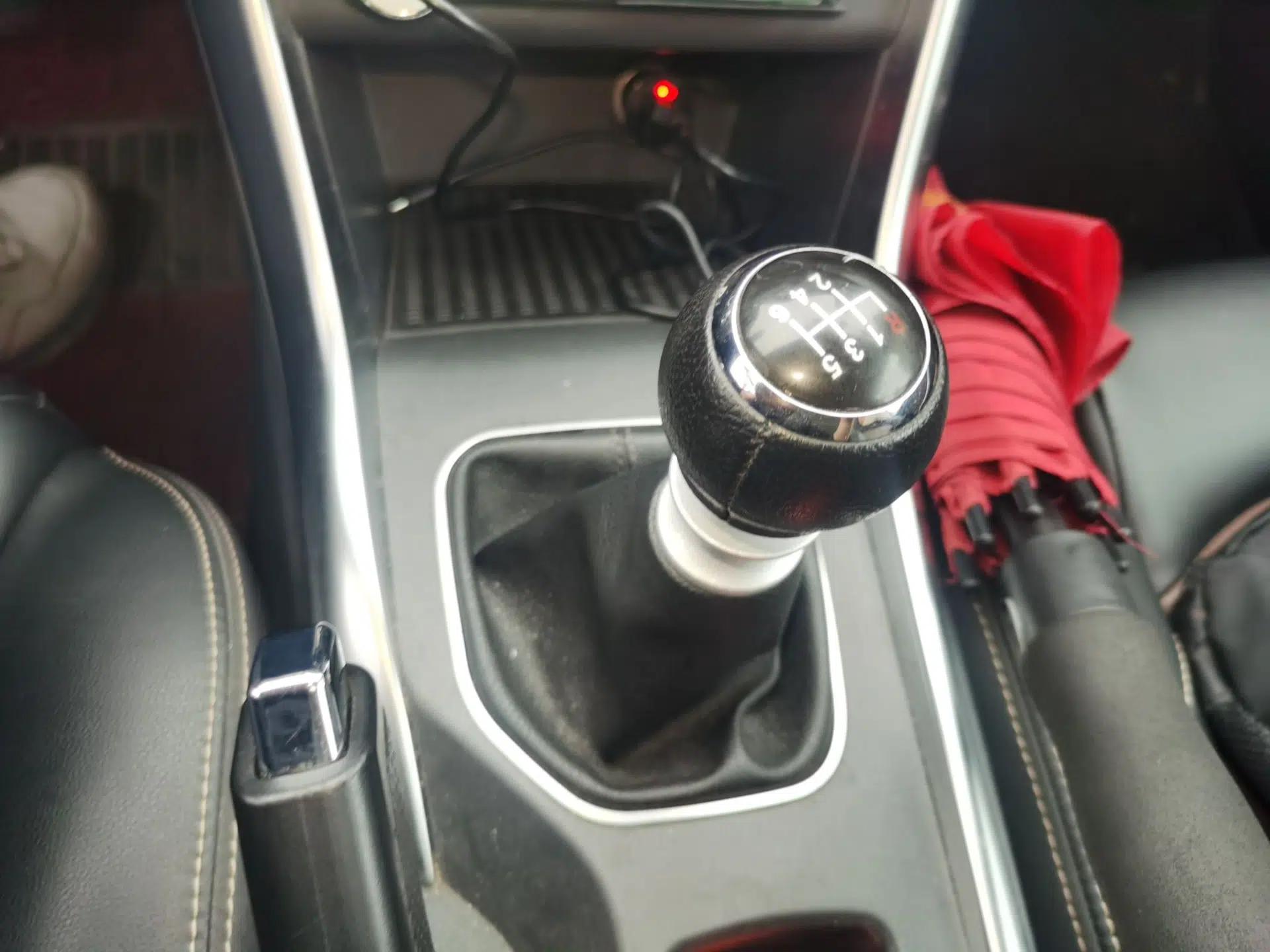 BYD Song 2016 GaiShi Edition 1.5TI Manual Elite Model — миниатюра 15