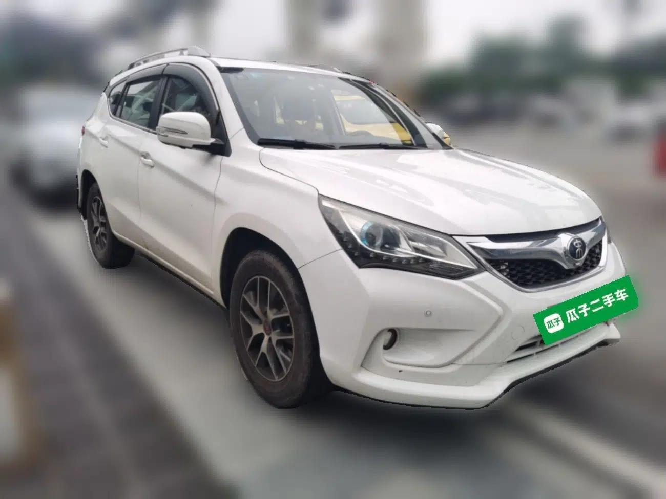 BYD Song 2016 GaiShi Edition 1.5TI Manual Elite Model — миниатюра 3