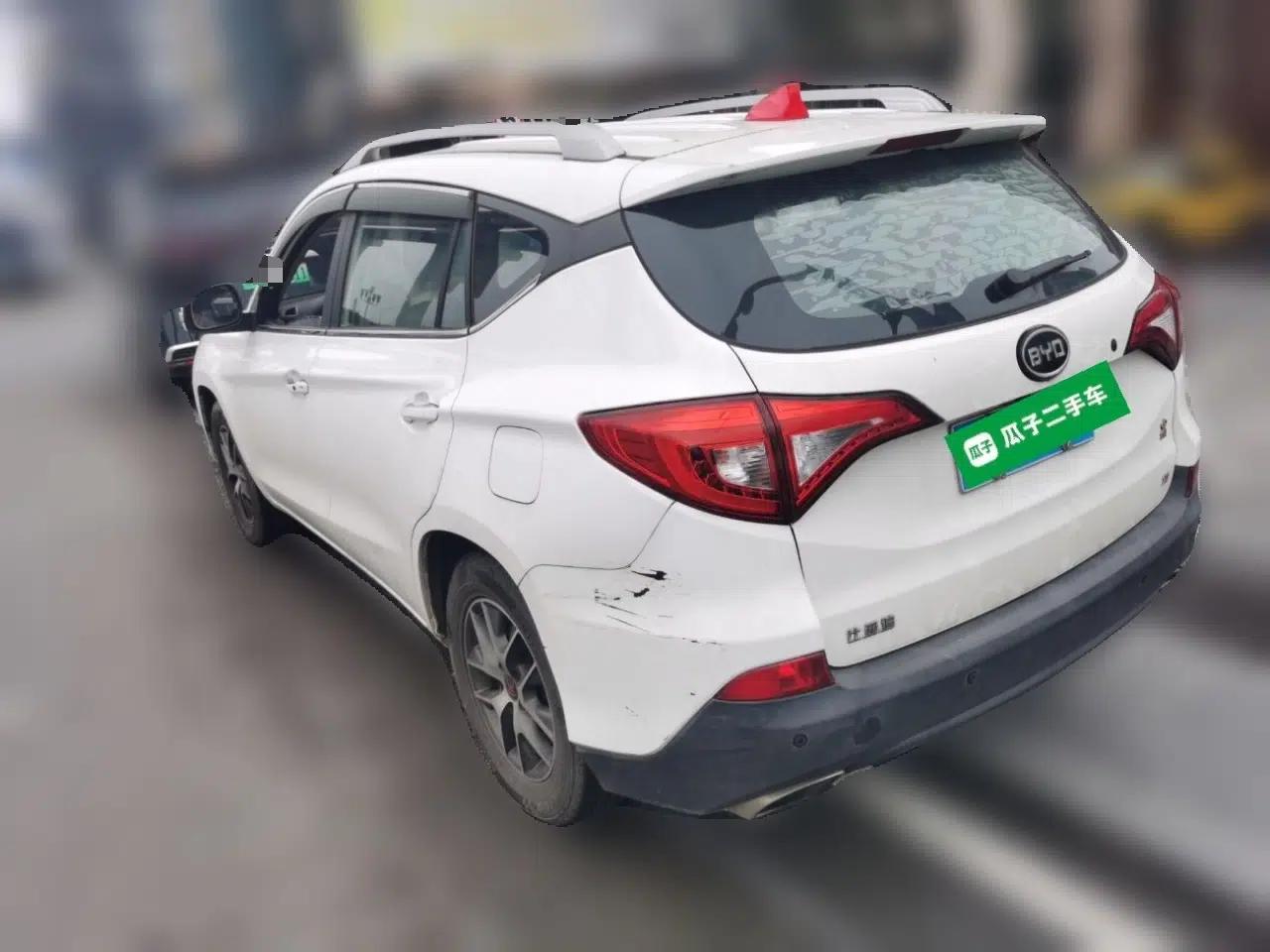 BYD Song 2016 GaiShi Edition 1.5TI Manual Elite Model — миниатюра 4