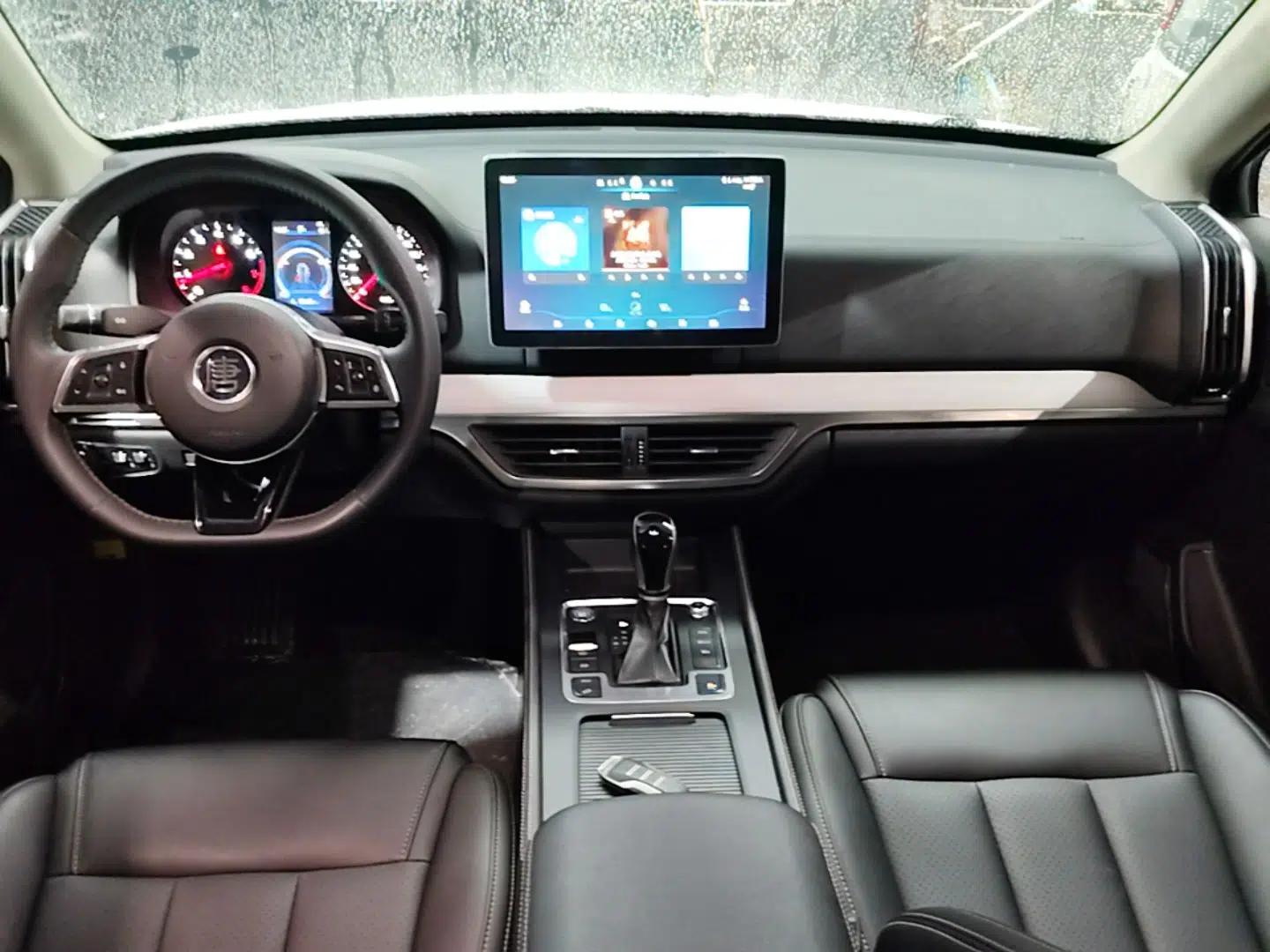 BYD Tang 2018 2.0T Automatic Smart Connect Prestige 7-Seater China V Standard — миниатюра 13