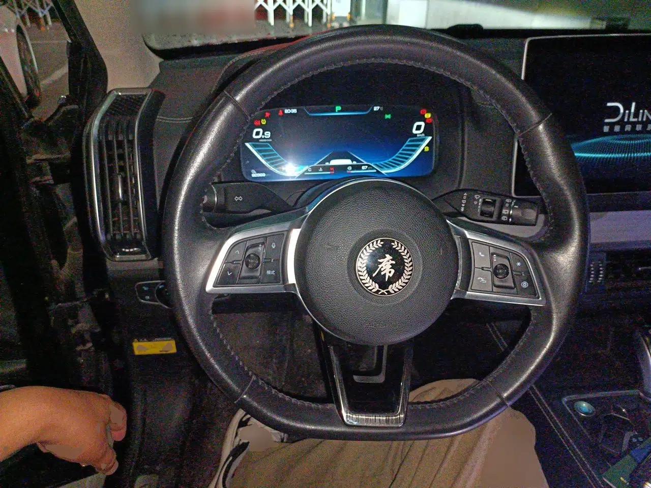 BYD Tang 2019 2.0T Automatic SmartConnect Luxury 7-Seater China VI Standard — миниатюра 11