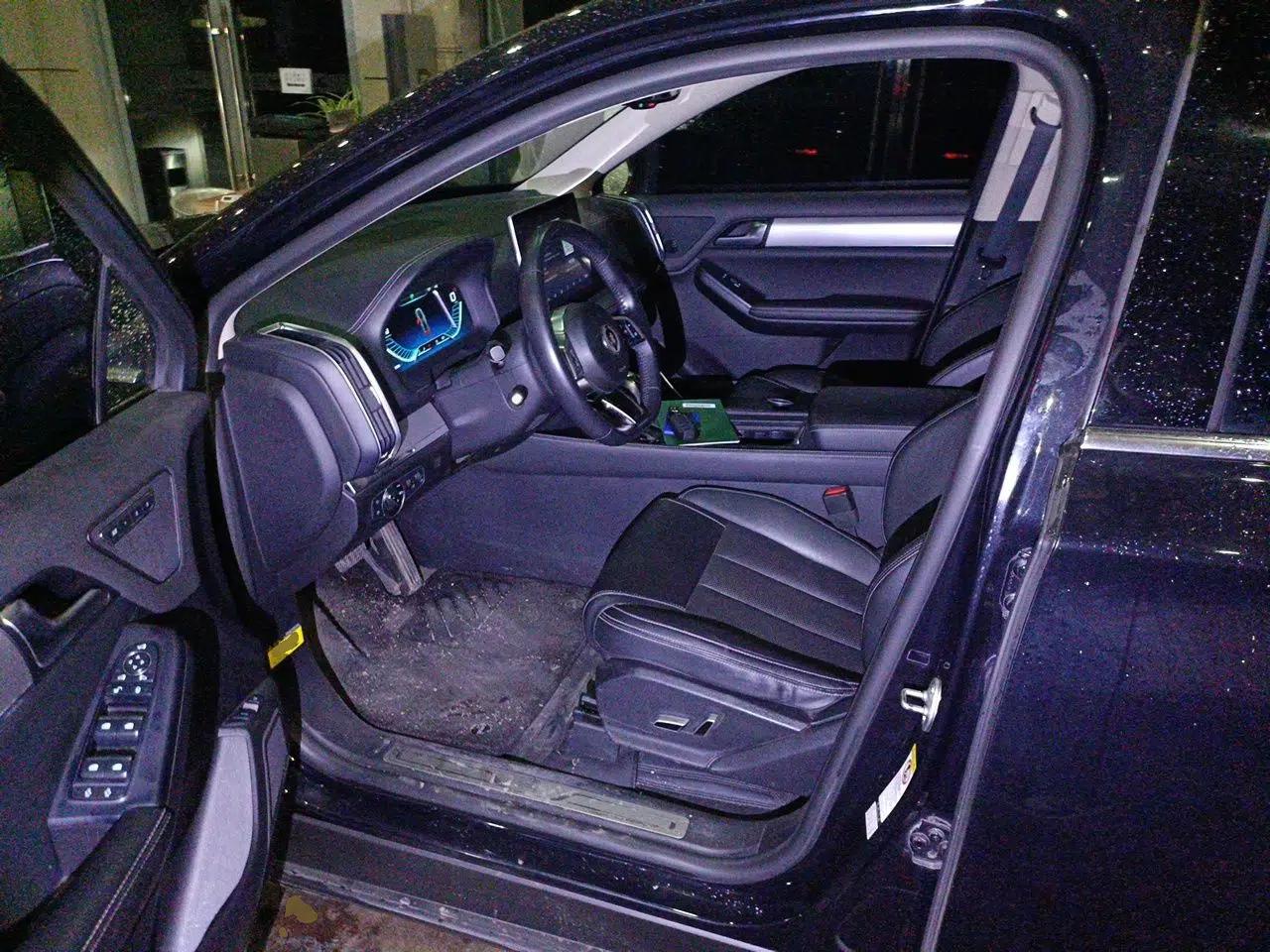 BYD Tang 2019 2.0T Automatic SmartConnect Luxury 7-Seater China VI Standard — миниатюра 16