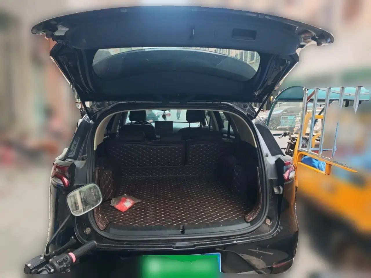 BYD Tang 2018 2.0T Automatic SmartConnect Prestige 5-Seater Emission Standard China V — миниатюра 20