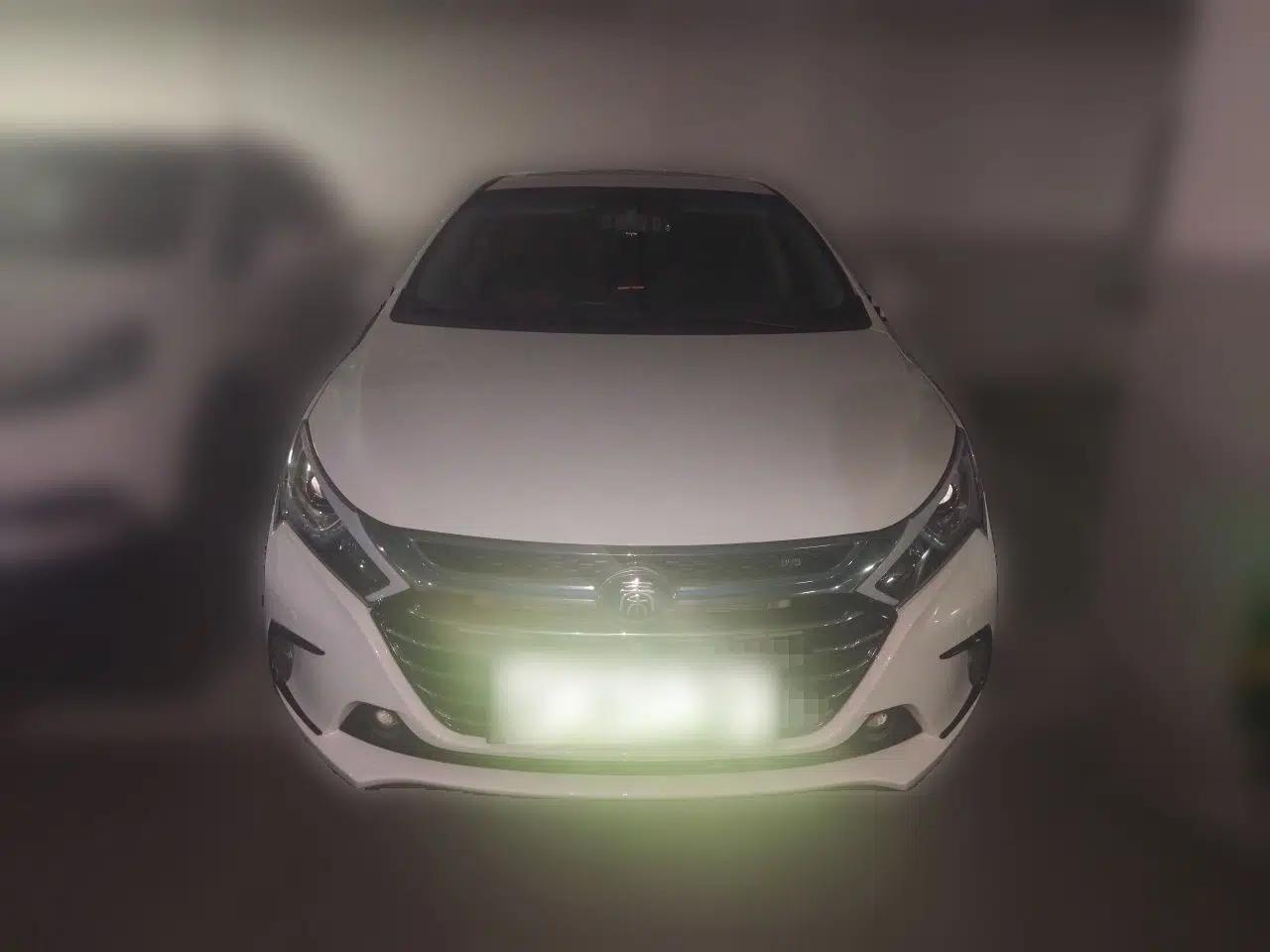 BYD Qin New Energy 2018 1.5T Smart Connect Premium Model — миниатюра 2