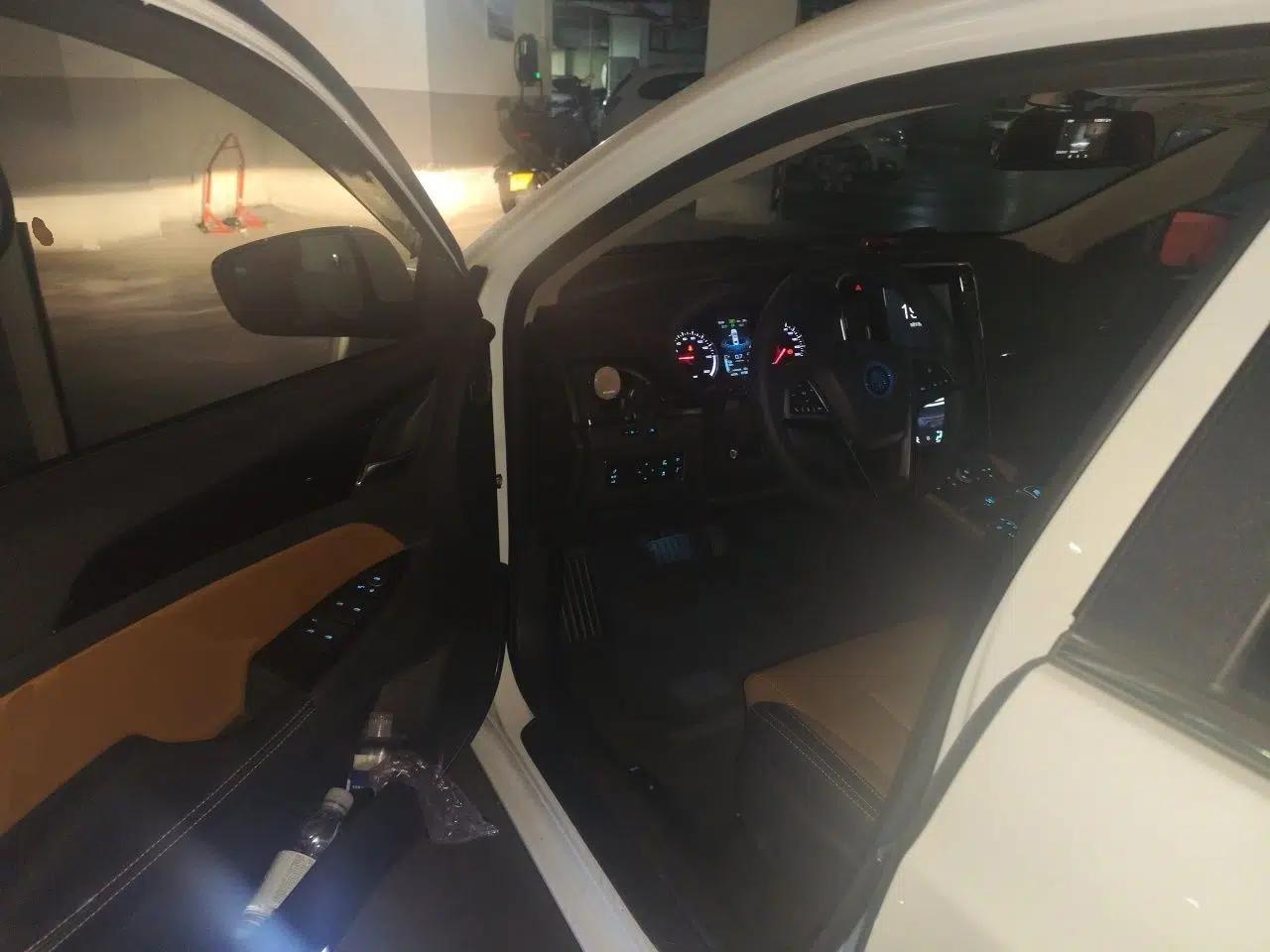 BYD Qin New Energy 2018 1.5T Smart Connect Premium Model — миниатюра 17