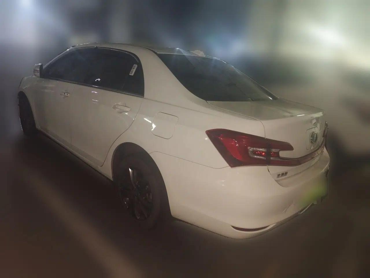 BYD Qin New Energy 2018 1.5T Smart Connect Premium Model — миниатюра 4