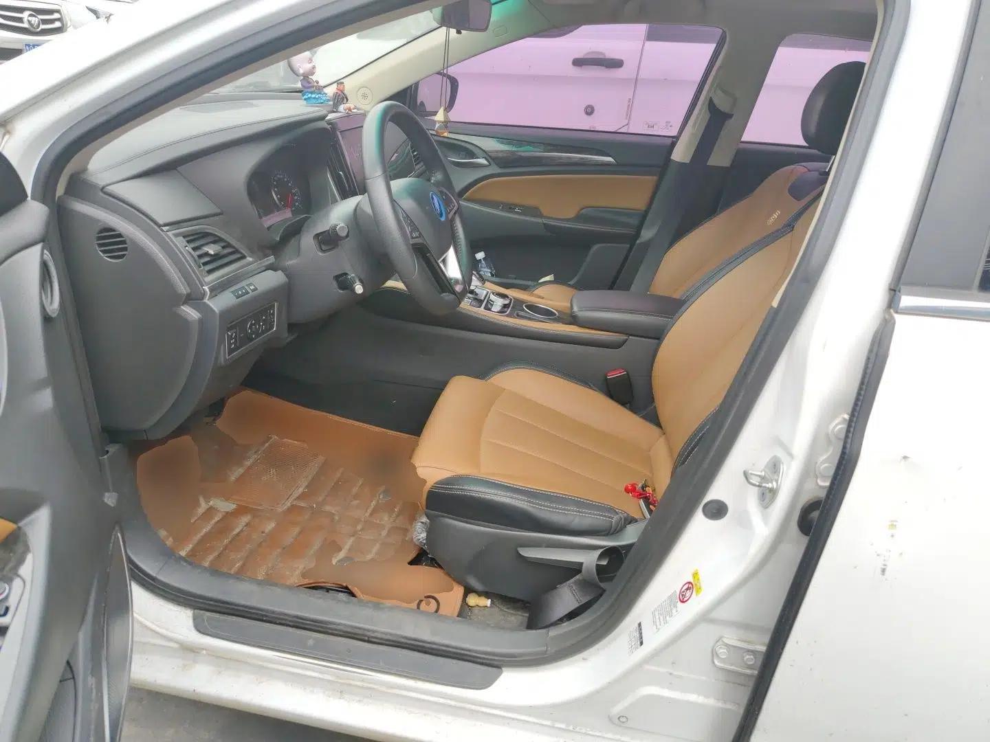 BYD Qin New Energy 2017 1.5T Luxury Model — миниатюра 16